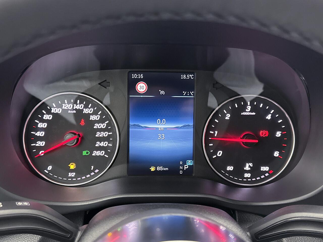 Mercedes-Benz VITO 119 CDI PRO L3 19" Lichtmetaal AMG Dubbele Schuifdeur Multibeam LED Trekhaak Achteruitrijcamera Betimmering