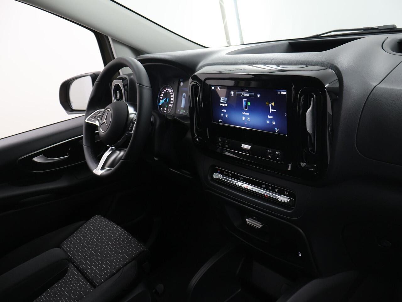 Mercedes-Benz VITO eVito Bestelwagen 112 L2 66 kWh | MultiBeam LED | Stoelverwarming | Apple Carplay | Achteruitrijcamera | Airco | Cruise Control |