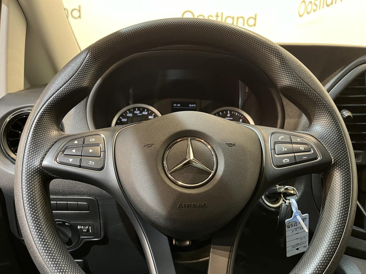 Mercedes-Benz VITO 110 CDI Lang / Euro 6 / Airco / CarPlay / Camera / Navigatie / Klep / 74.000 KM !!