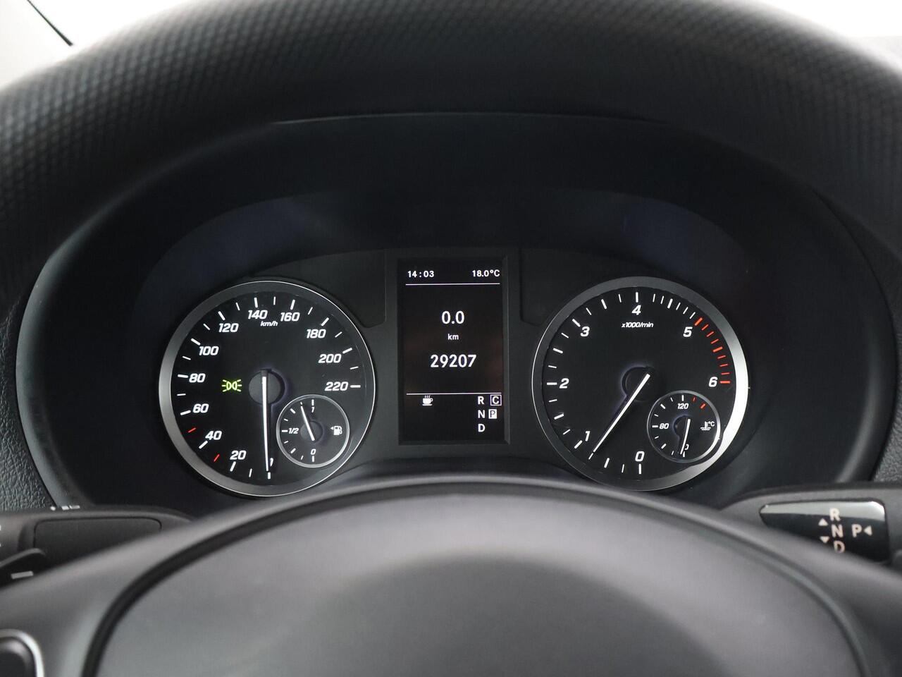 Mercedes-Benz VITO 114 CDI | Lang L2 | Aut | Parkeercamera | Bluetooth | Airco | Cruise Control | Sidebars | 3-zits | Certified