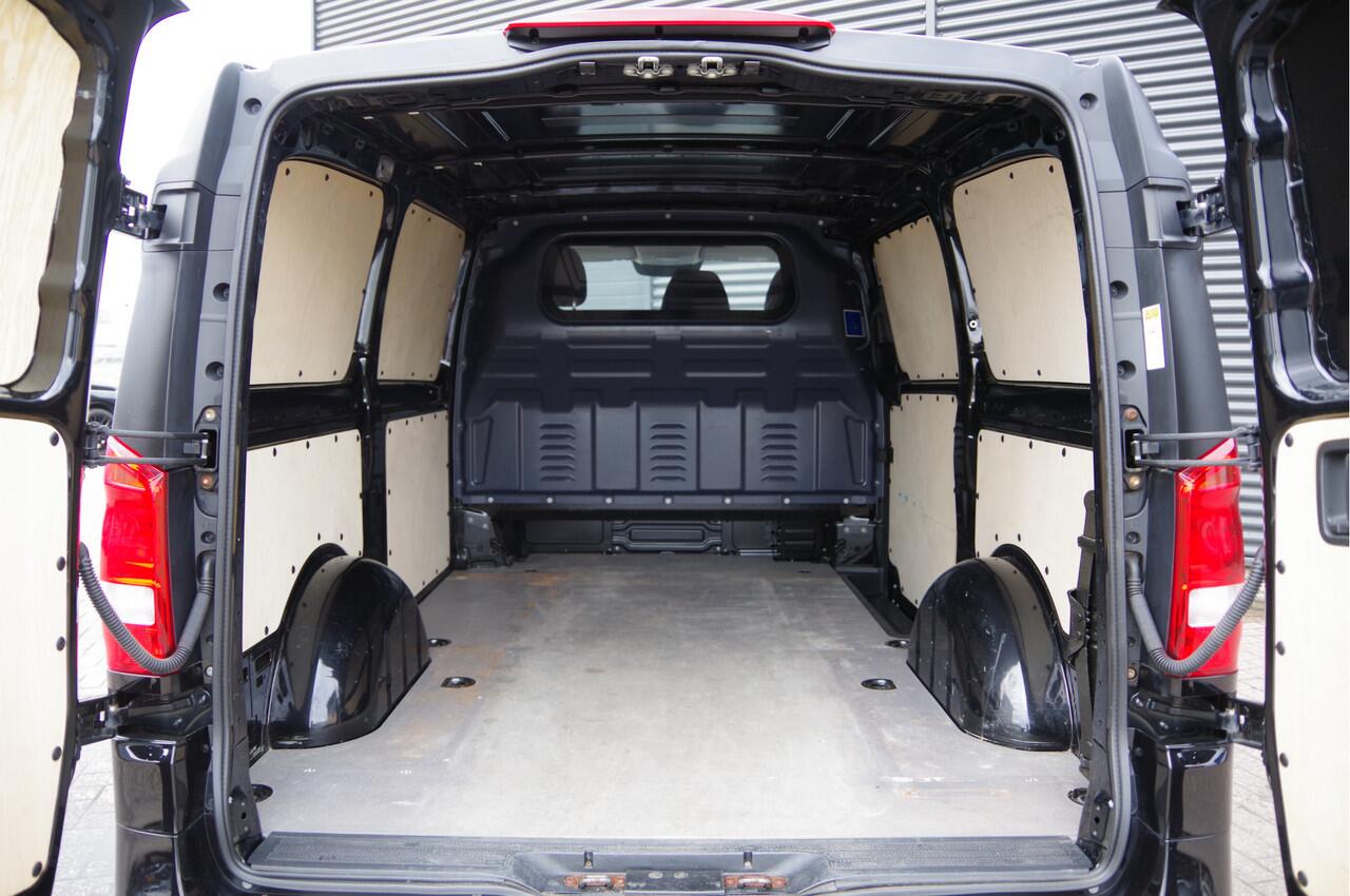 Mercedes-Benz VITO 116 CDI 4X4 4-MATIC L2 AUT. LED, TREKHAAK, STANDKACHEL, CAMERA, CRUISE, AIRCO, PARKEERSENSOREN