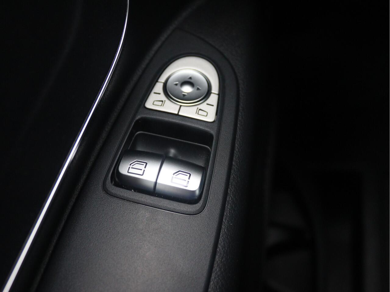 Mercedes-Benz VITO 114 CDI L2 Pro | AIRCO/CAMERA/CRUISE/2.500KG AHW | Certified