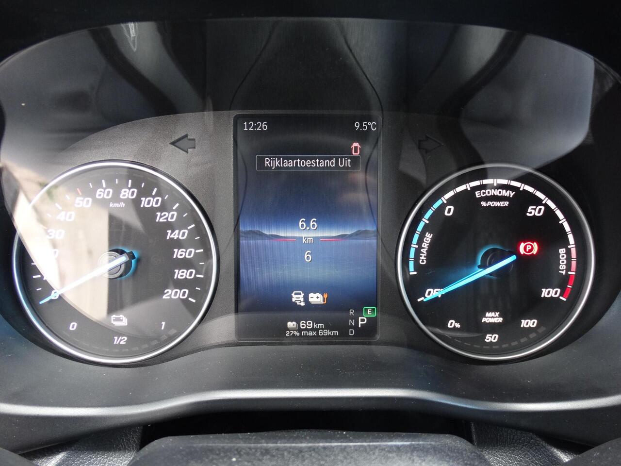 Mercedes-Benz VITO eVito 112 L2 60 kWh Mercedes-Benz eVito eVito 112 L2 66 kWh