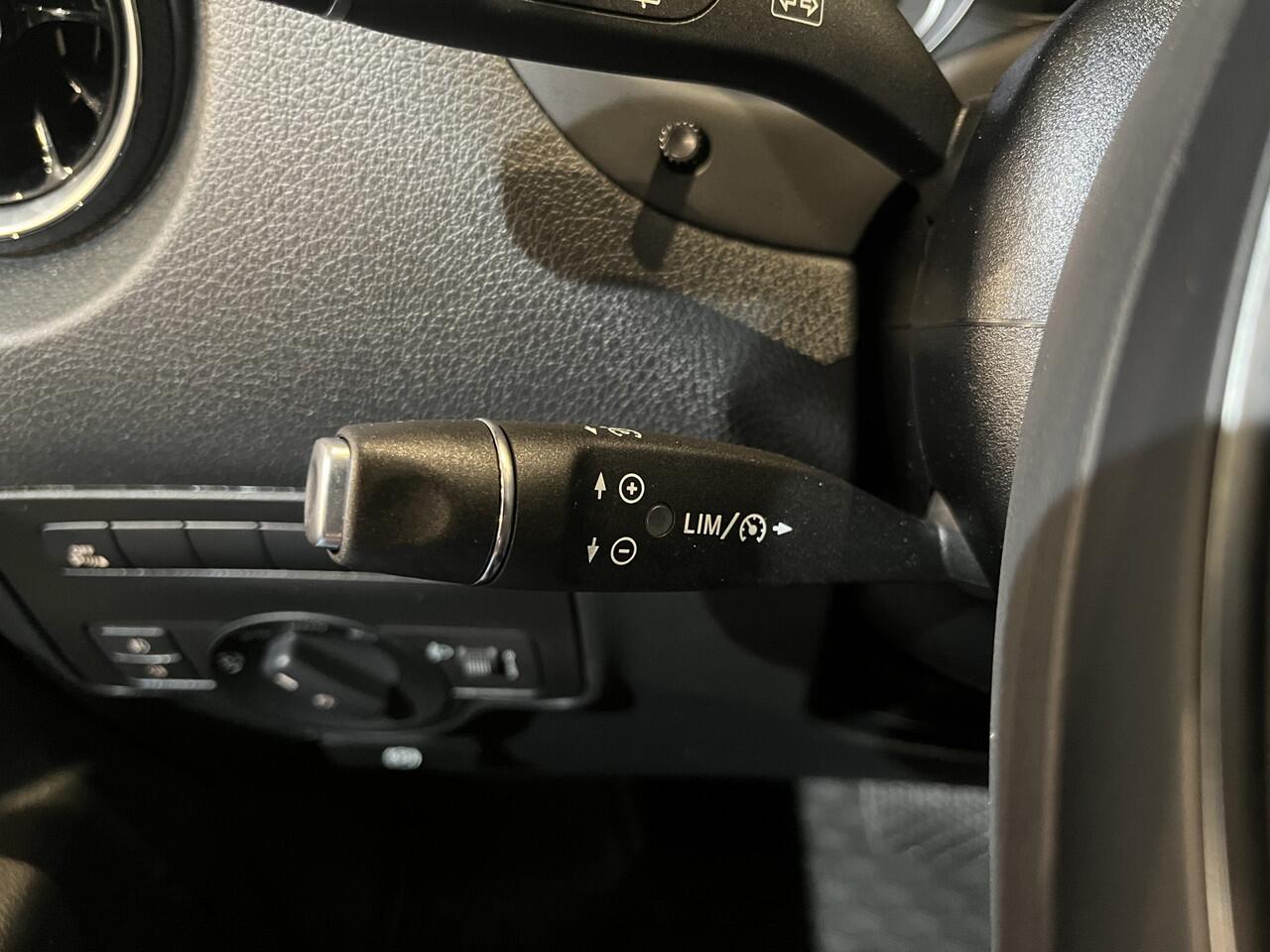 Mercedes-Benz VITO 116 CDI Lang RWD Automaat / Euro 6 / Servicebus / Sortimo Inrichting / Airco / Cruise Control / Camera / Lier / CarPlay / Navigatie / 3-Zits / 7.500 KM !!