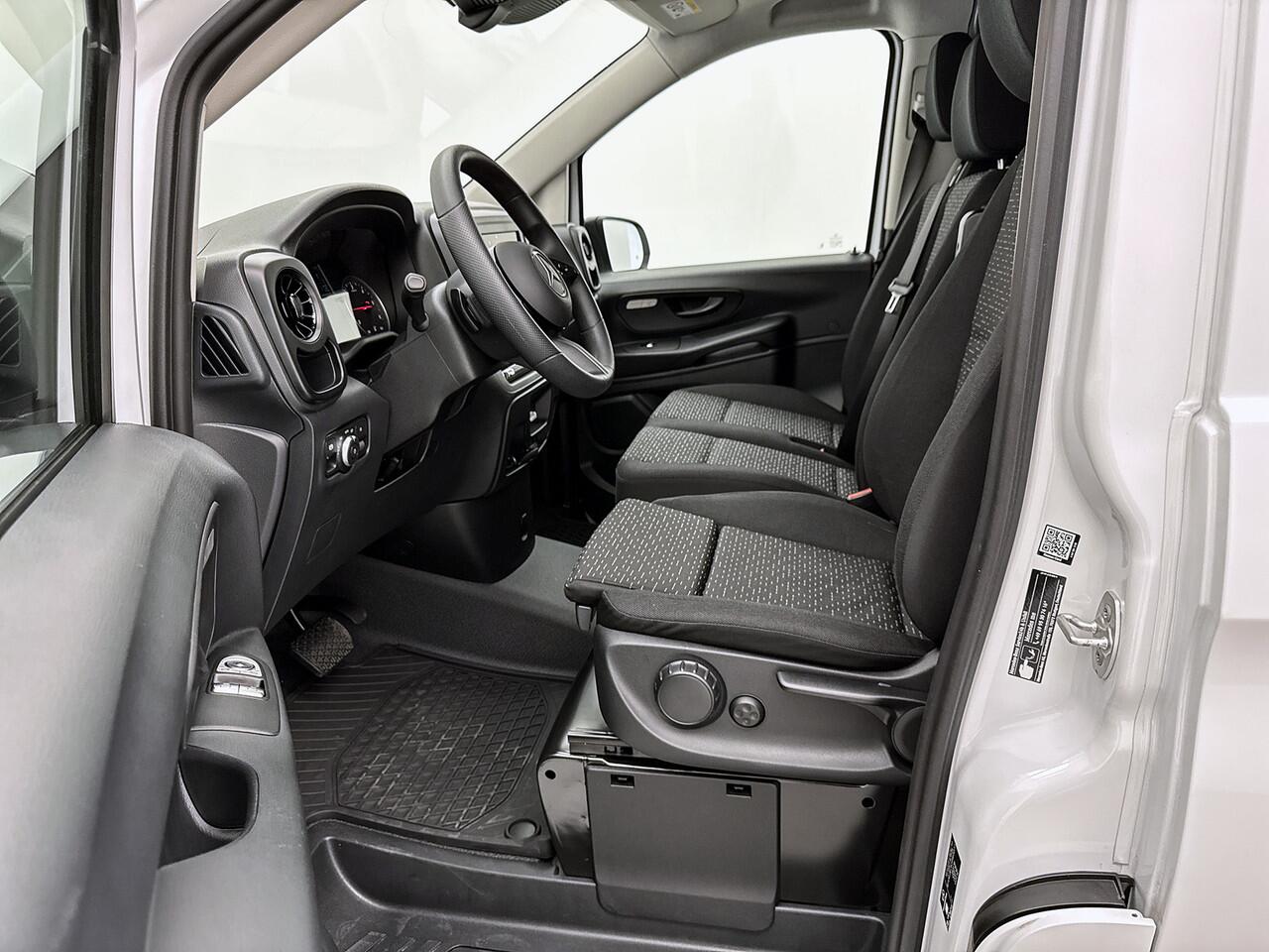 Mercedes-Benz VITO 116 CDI L2 Pro Trekhaak Achteruitrijcamera Multibeam LED Betimmering Cruise Control