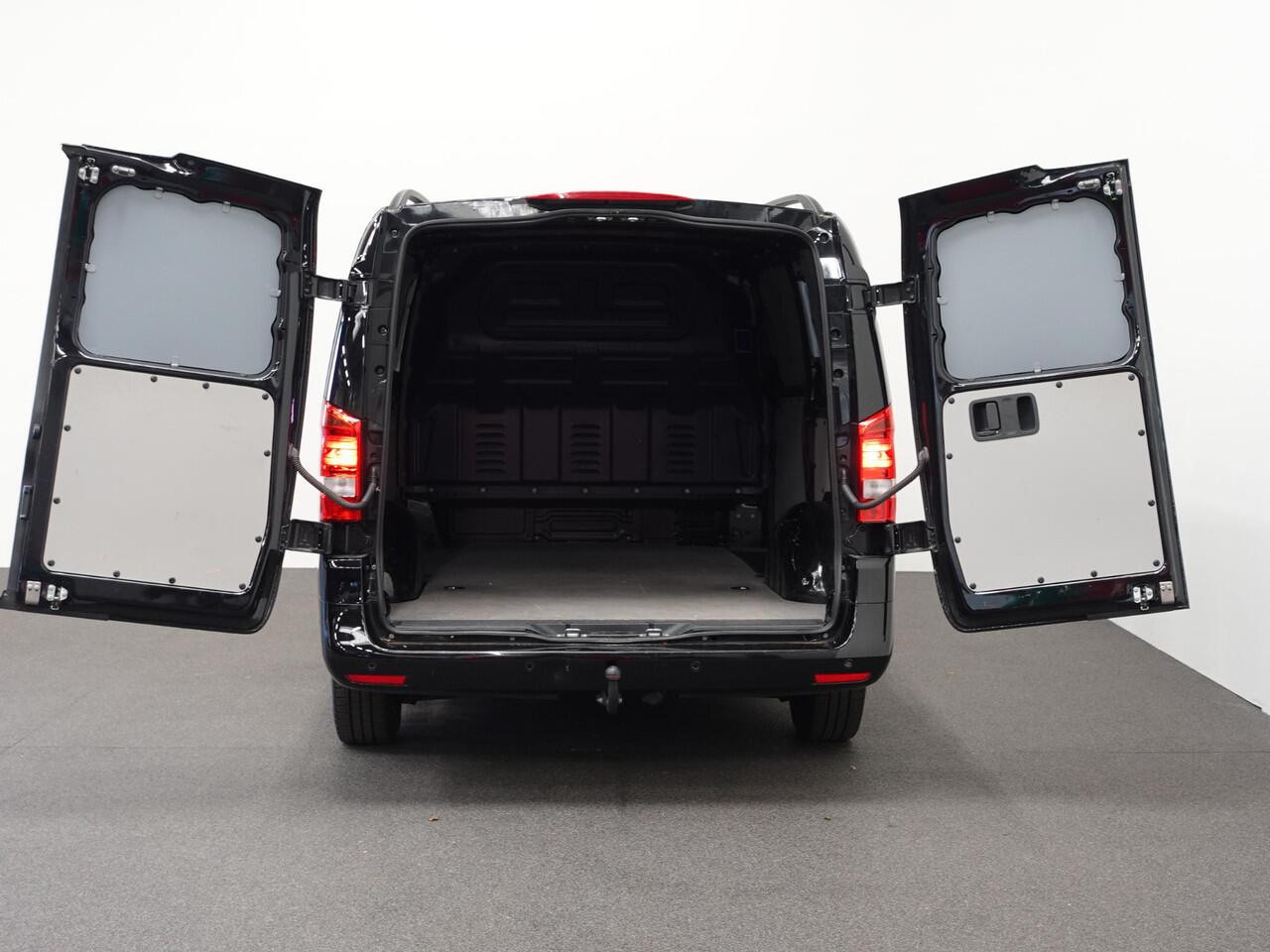 Mercedes-Benz VITO 114 CDI Lang Automaat Navigatie Airco Bluetooth Camera Trekhaak