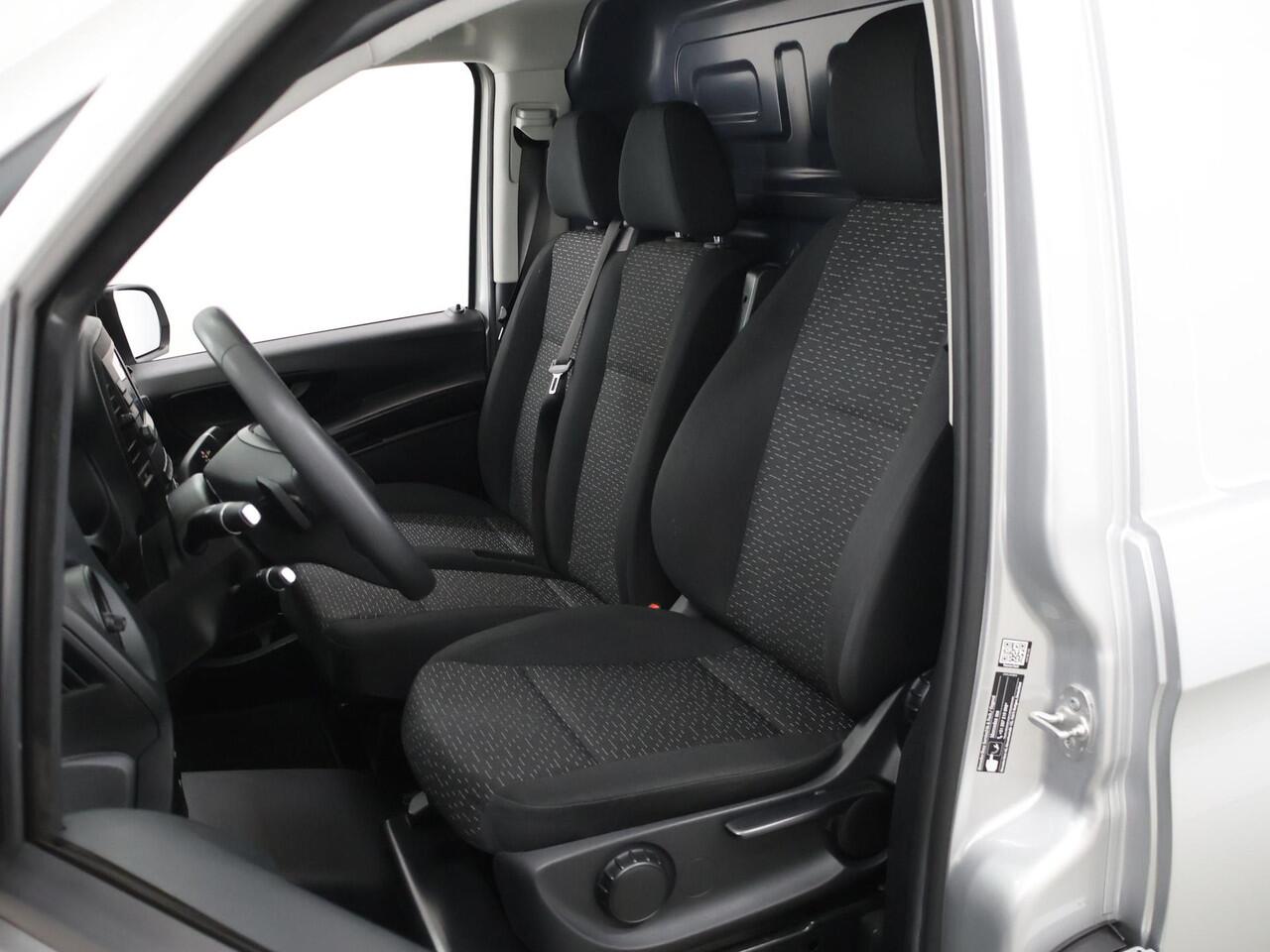 Mercedes-Benz VITO 114 CDI | Aut. | Lang L2 | Airco | Achterdeuren | 3-zits | Carplay | Parkeercamera | Cruise Control | Certified