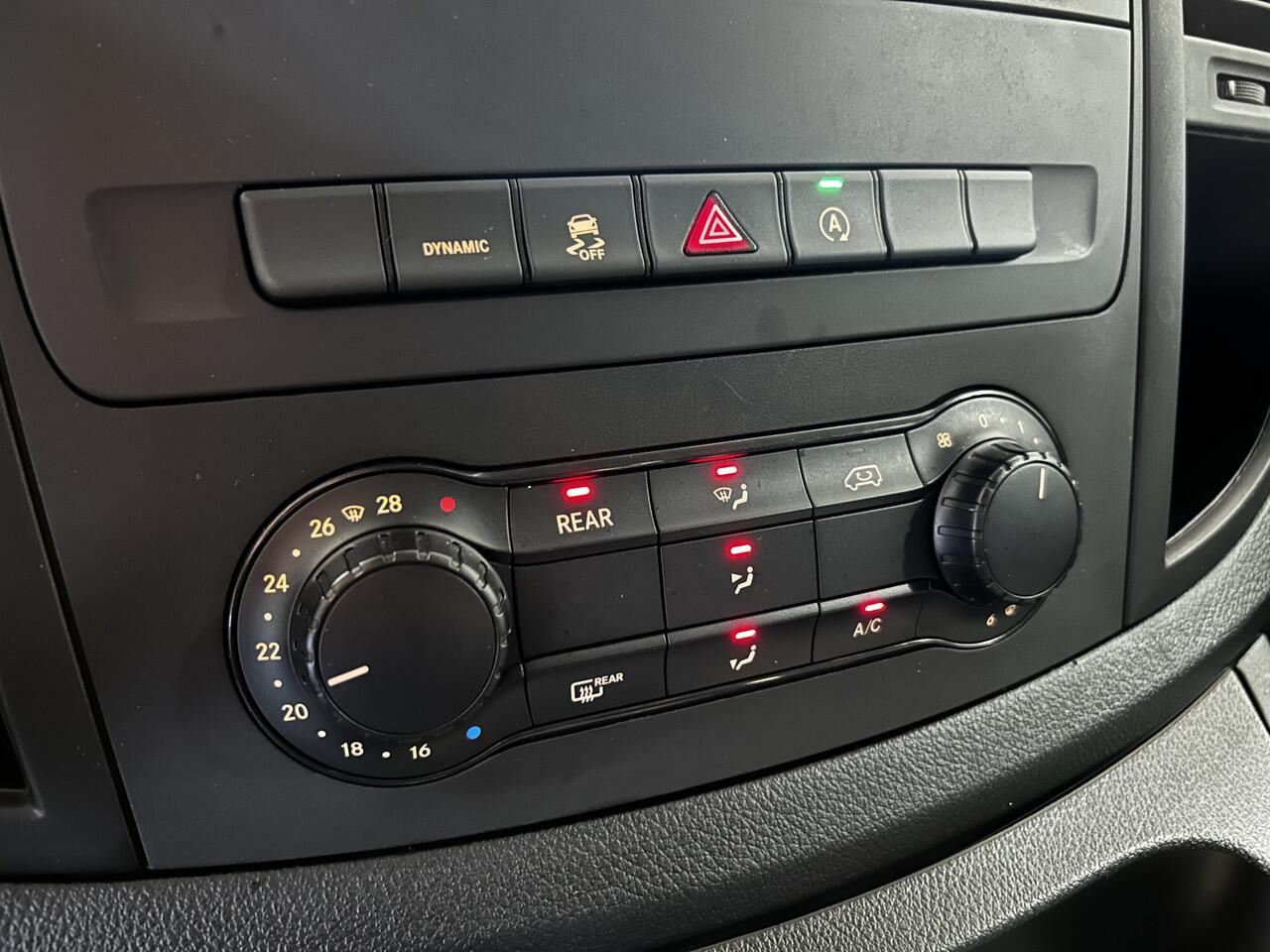 Mercedes-Benz VITO TOURER 116CDI Automaat L3 Dubbele Cabine // Trekhaak // Airco // Camera // Navigatie //