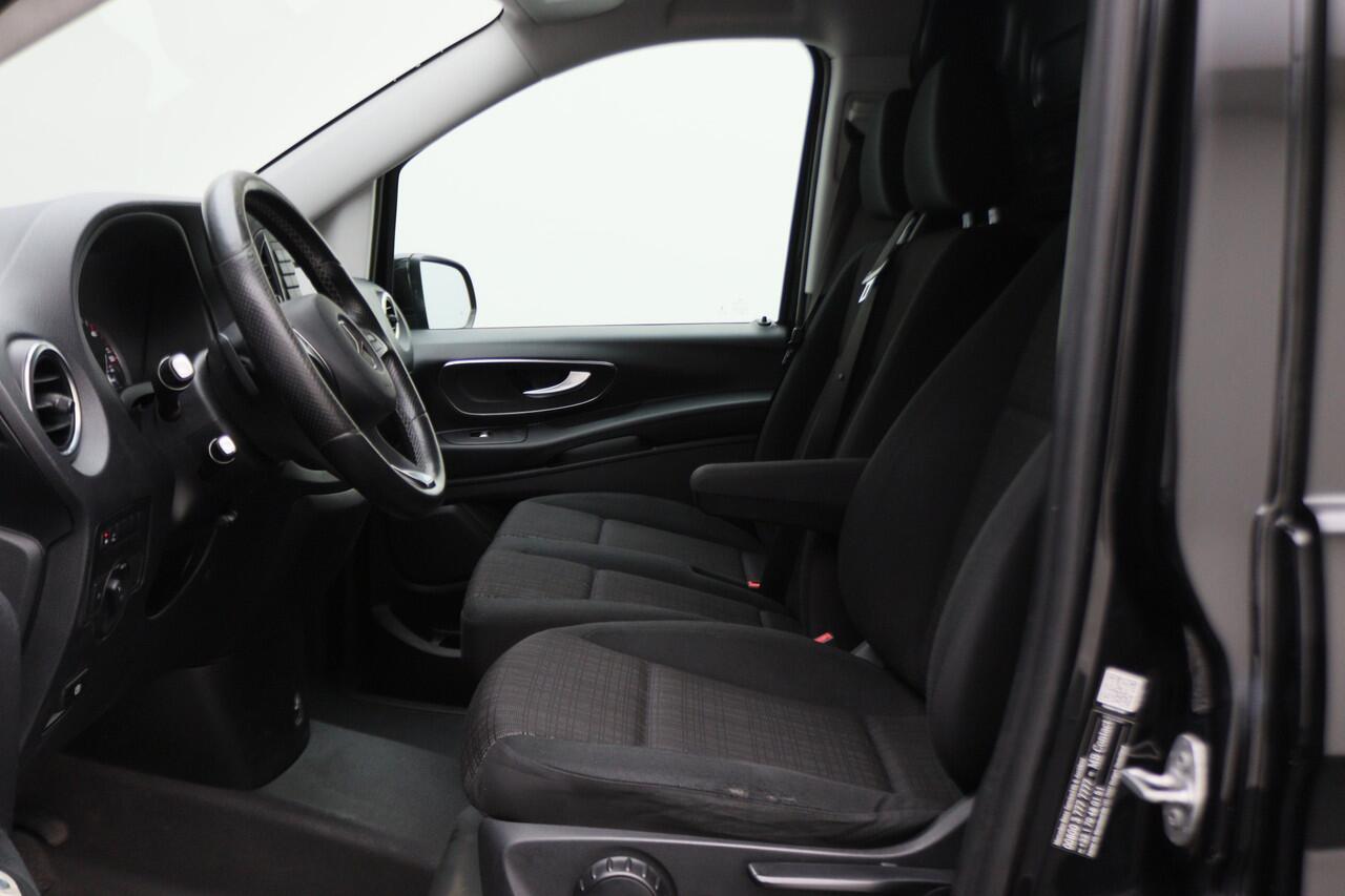 Mercedes-Benz VITO 116 CDI Automaat 3-Zits, Climate, Cruise, Navigatie, Bluetooth, PDC, LED, Side Steps, 19''