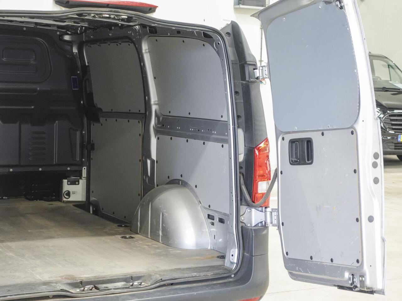 Mercedes-Benz VITO Functional Lang L2 2x Schuifdeur Airco Cruise control Trekhaak *