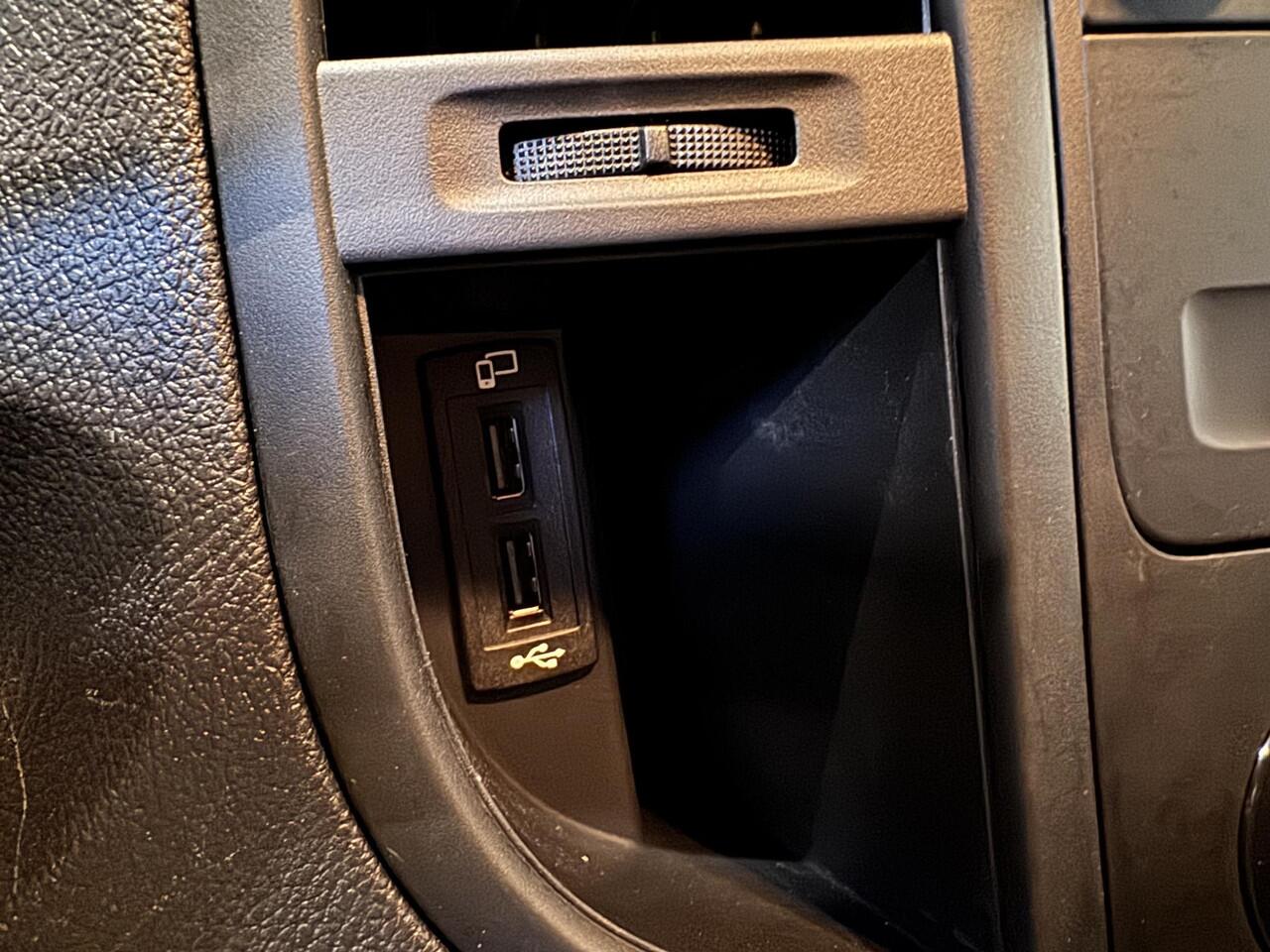 Mercedes-Benz VITO 114 CDI Lang L2 Automaat Apple Carplay Airco Bluetooth Camera Trekhaak Lederen bekleding