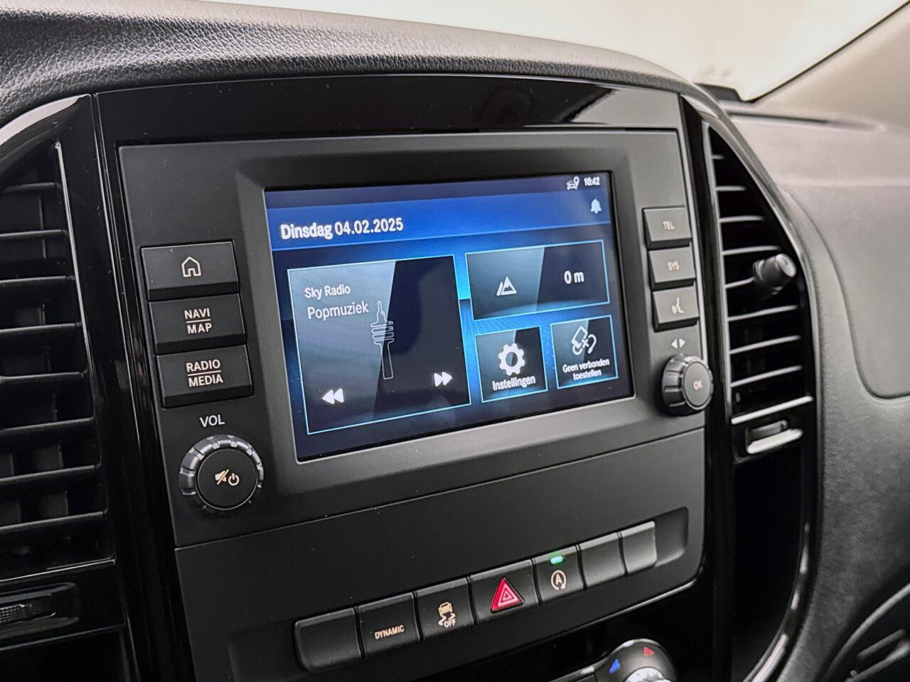 Mercedes-Benz VITO 114 CDI Extra Lang DC *LBW-Edition* Dubbele Cabine Led 19" Lichtmetaal Trekhaak Achteruitrijcamera Apple Carplay/Android Auto