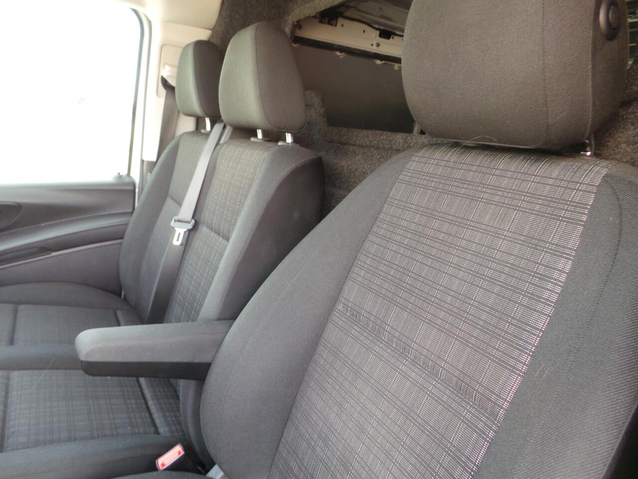 Mercedes-Benz VITO 111 CDI Extra Lang XL NAP Arco,Navi,Camera,Achterklep, 3persoons