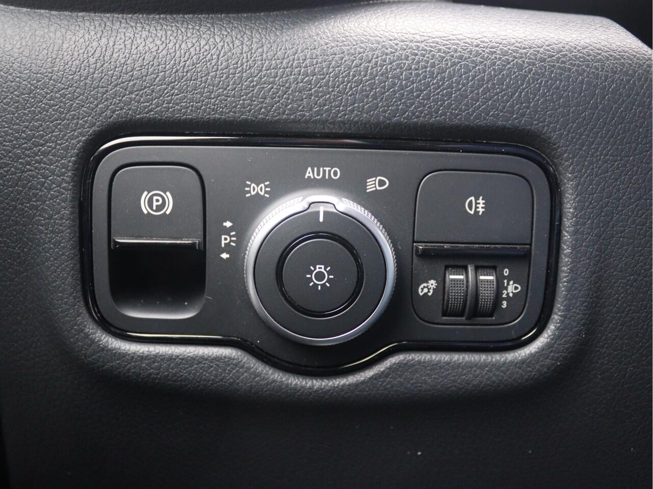 Mercedes-Benz VITO 114 CDI L2 Pro | AIRCO/CAMERA/CRUISE/2.500KG AHW | Certified