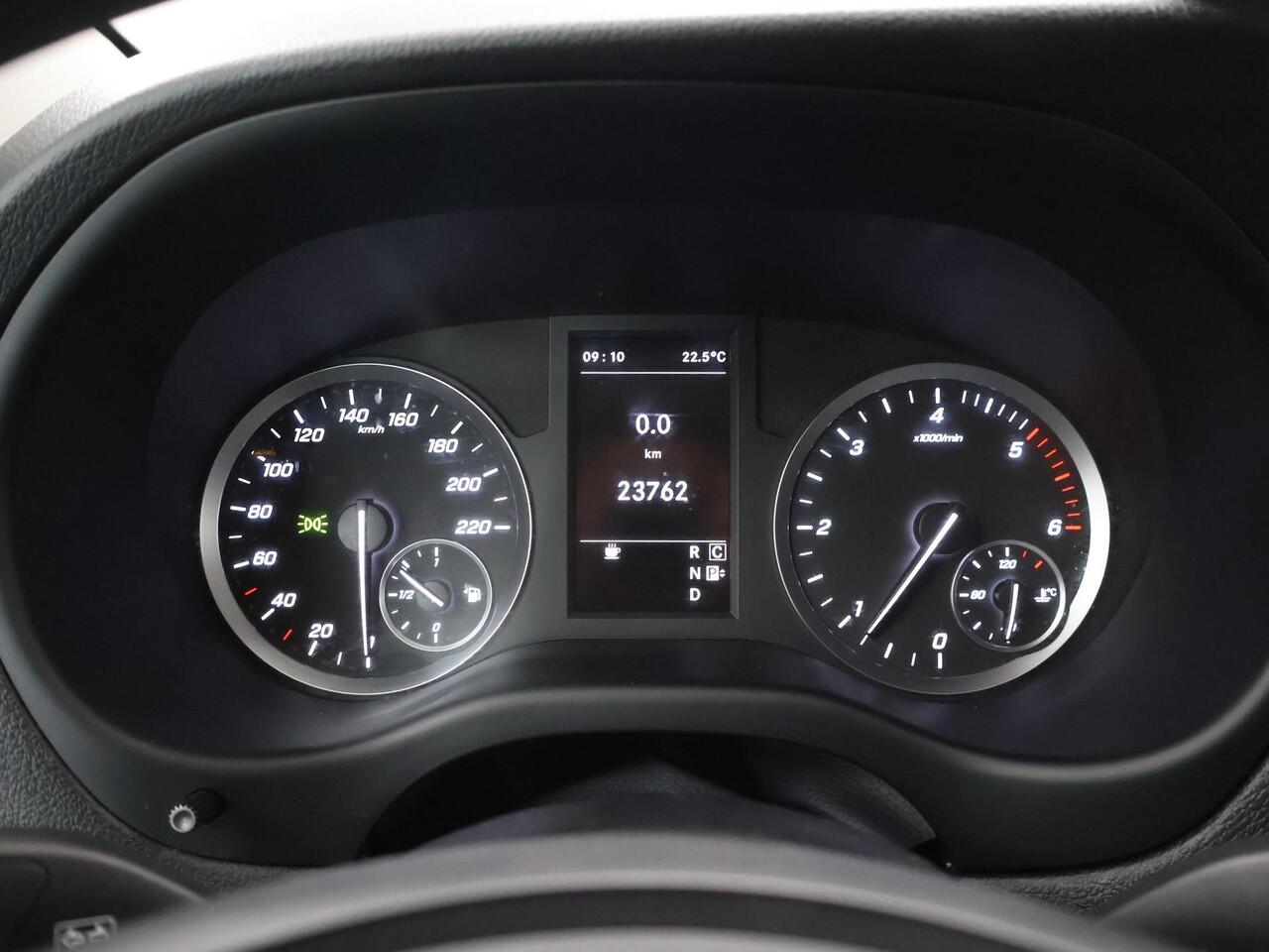 Mercedes-Benz VITO 114 CDI | Aut. | Lang L2 | Airco | Achterdeuren | 3-zits | Carplay | Parkeercamera | Cruise Control | Certified