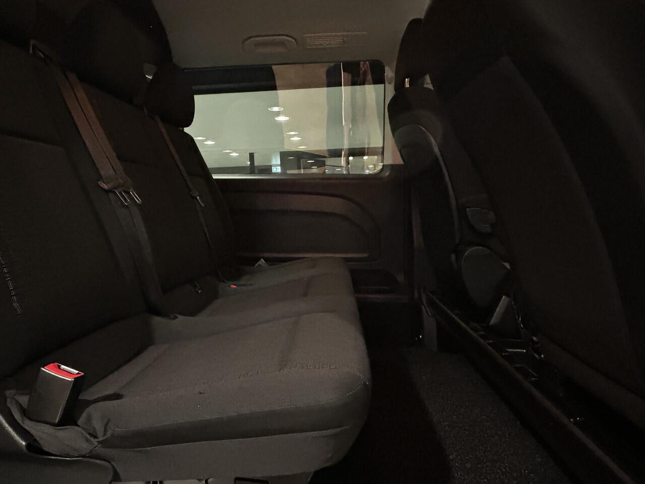 Mercedes-Benz VITO TOURER 116CDI Automaat L3 Dubbele Cabine // Trekhaak // Airco // Camera // Navigatie //