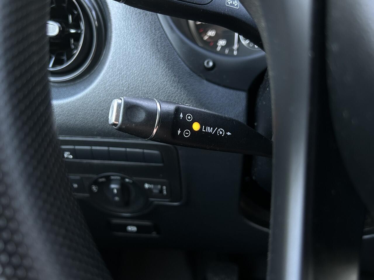 Mercedes-Benz VITO 110 CDI 102 PK RWD / L2H1 / 1e EIGENAAR / TREKHAAK / 50.667 KM !! / AIRCO / CRUISE / BLUETOOTH