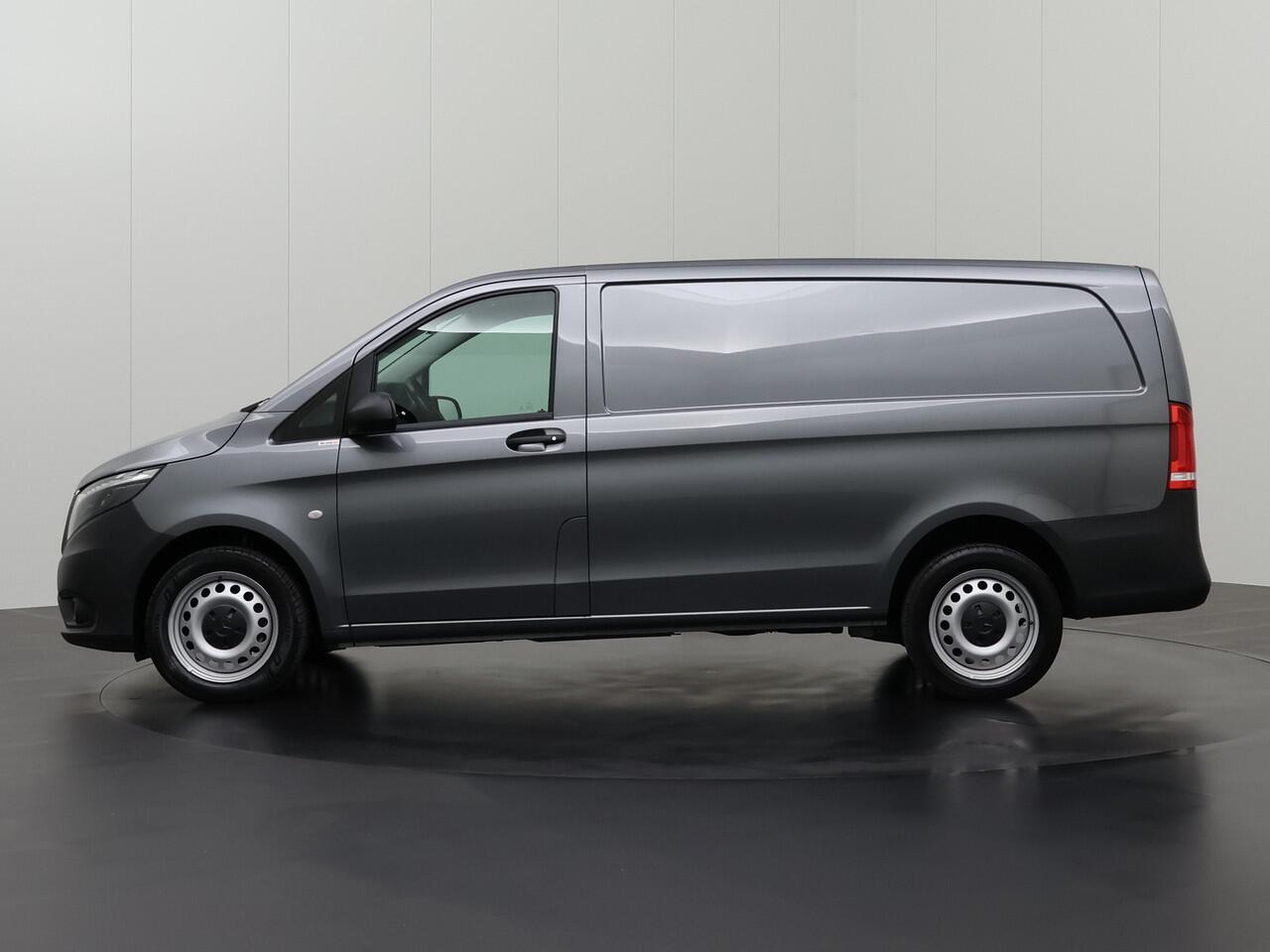 Mercedes-Benz VITO 116CDi Lang Business | Led | Trekhaak | Navigatie | Camera | 3-Persoons | Airco | Cruise