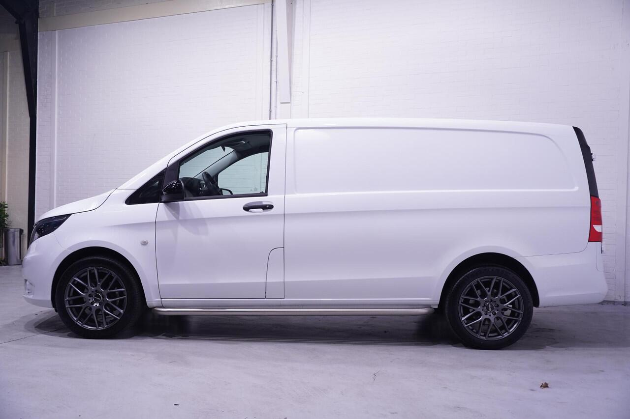 Mercedes-Benz VITO 114 CDI 136 pk Lang Airco, 19"LMV Sidebars, Bumpers in Kleur, Zwarte Grille, Cruise Control, 3-Zits