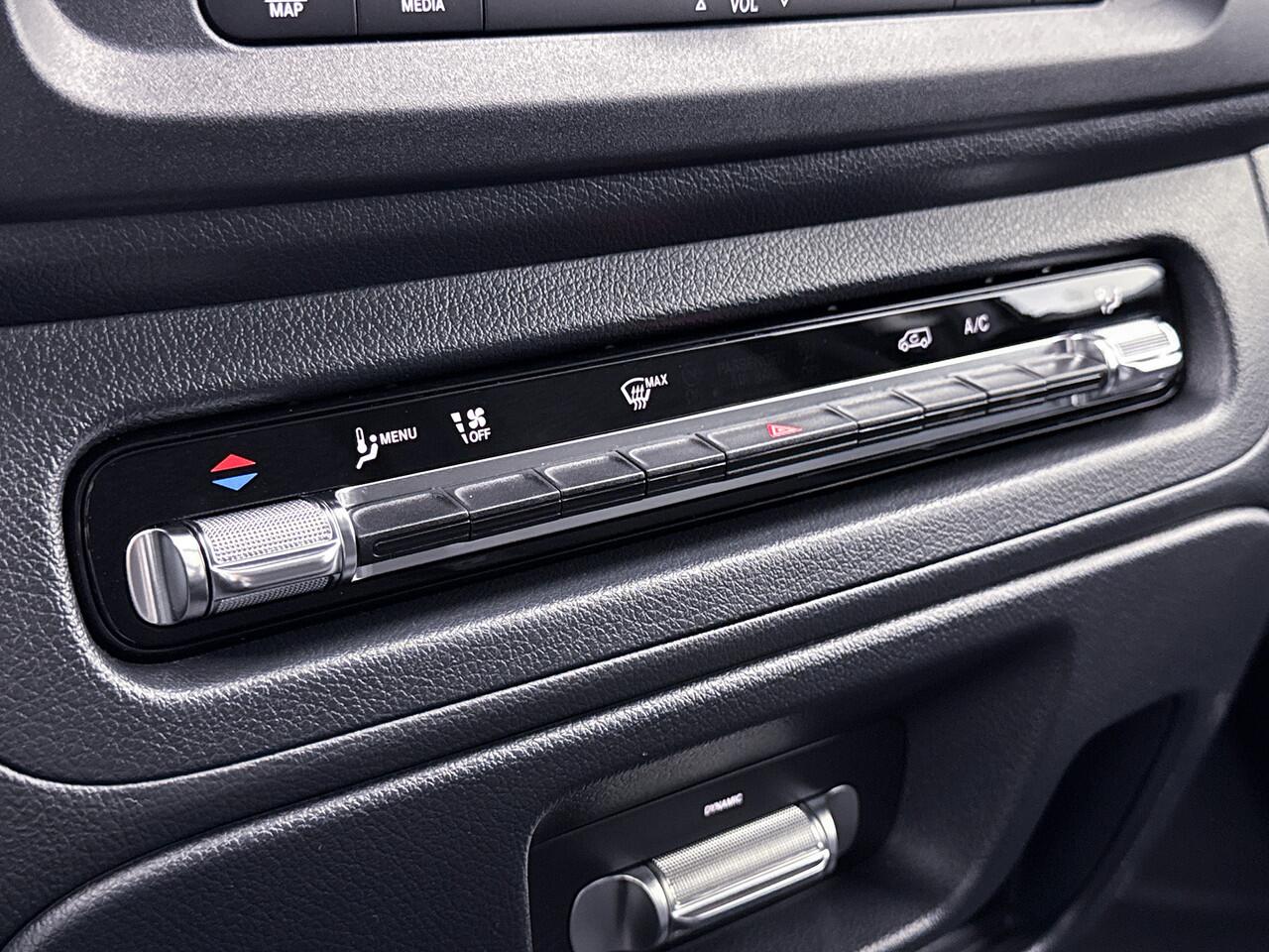 Mercedes-Benz VITO 116 L2 Pro Trekhaak Led Achteruitrijcamera met sensoren Betimmering Cruise Control