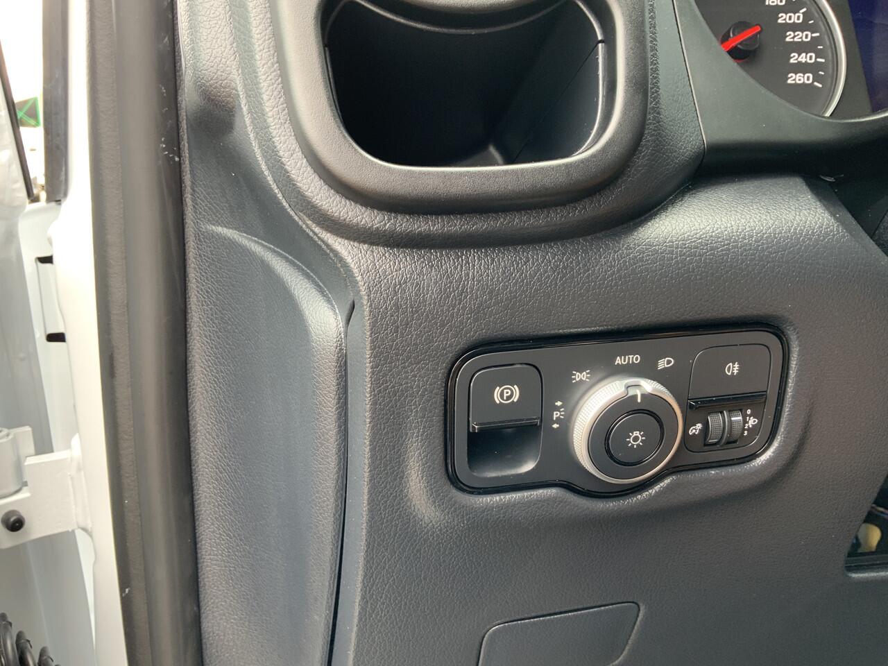 Mercedes-Benz VITO 116 CDI L3 Pro Maxi Automaat 3 Zits Airco Cruise M.Bux Scherm Camera Deuren Euro 6