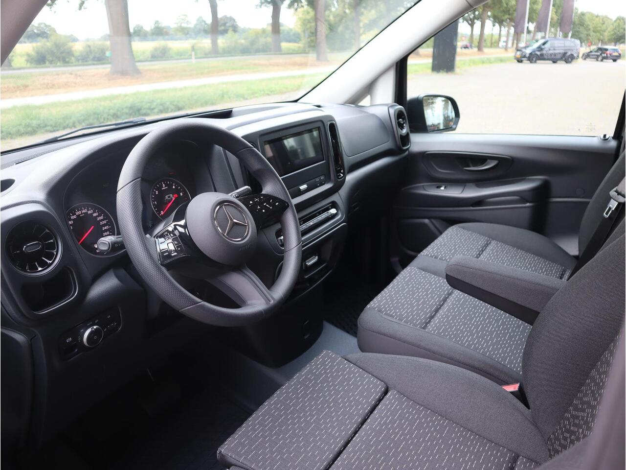 Mercedes-Benz VITO 114 CDI L2 Pro NAVI CARPLAY ANDROID AUTO TREKHAAK 2500KG ALARM SCM3