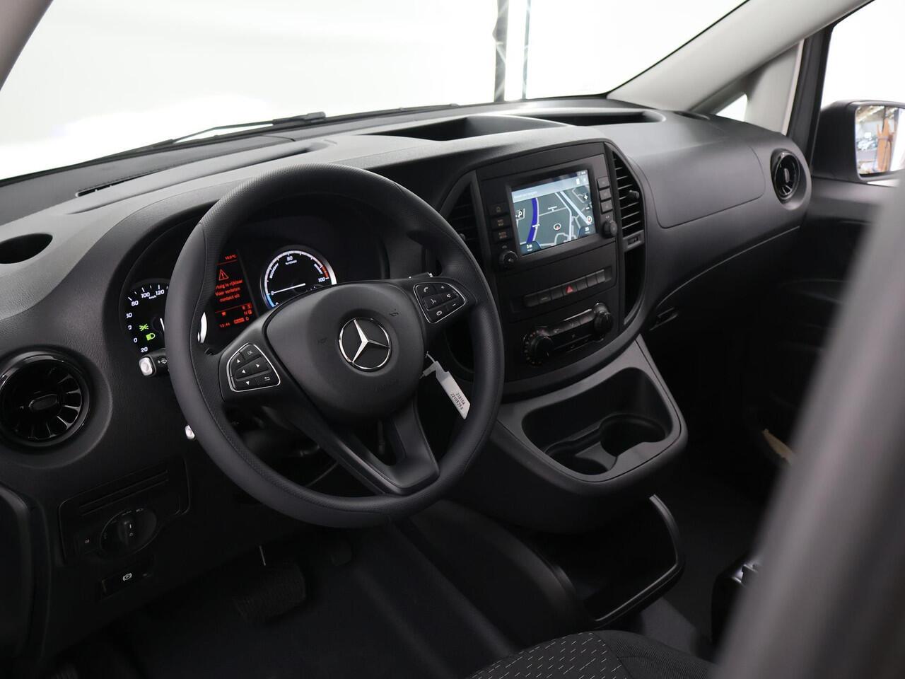 Mercedes-Benz VITO eVito Bestelwagen 66 kWh L3 | Navigatie | Airco | Cruise Control | Bluetooth |