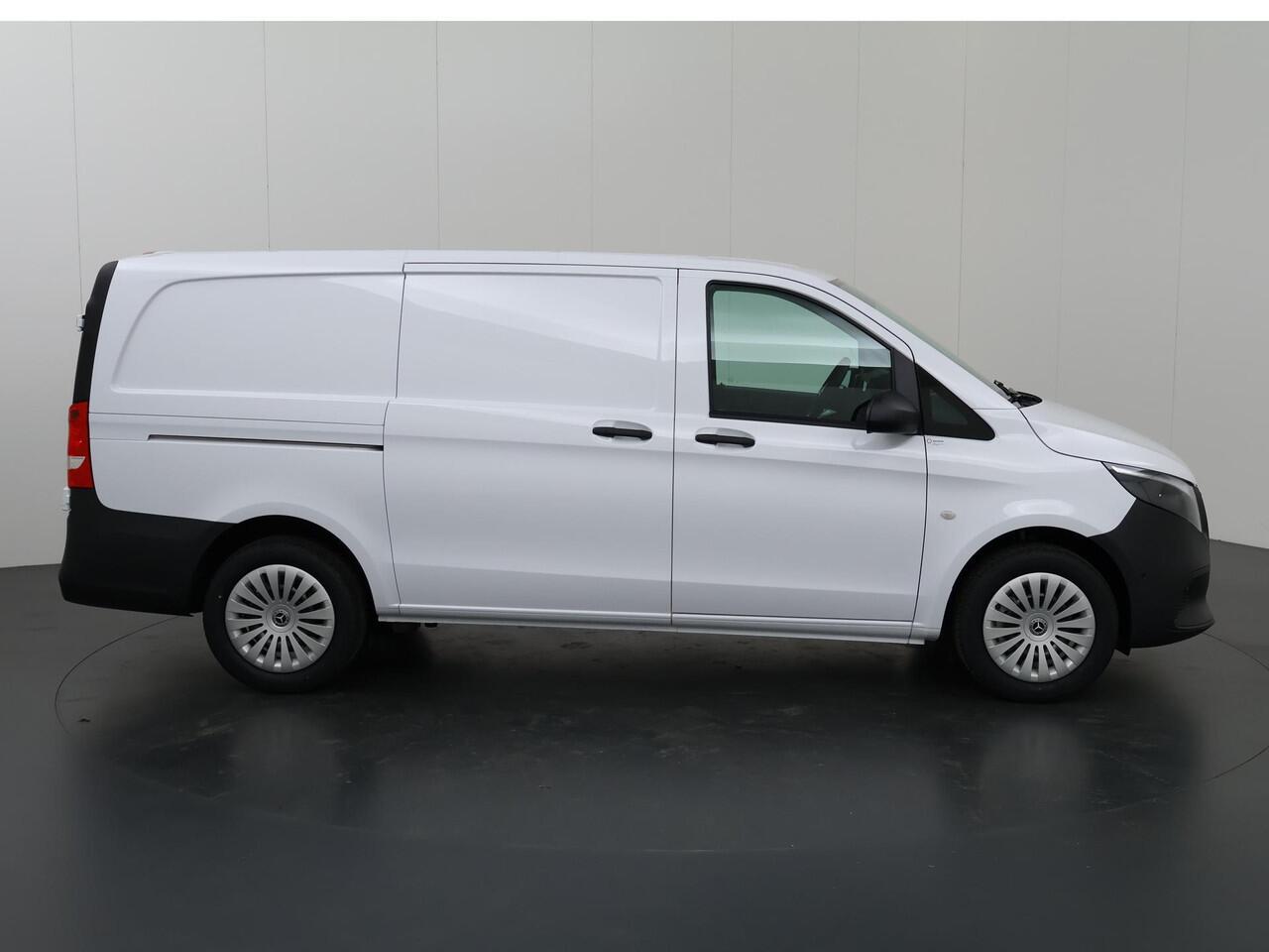 Mercedes-Benz VITO Bestelwagen 114 CDI L2 PRO | Achterdeuren | Trekhaak 2500 KG | Achteruitrijcamera | Dodehoekassistent |
