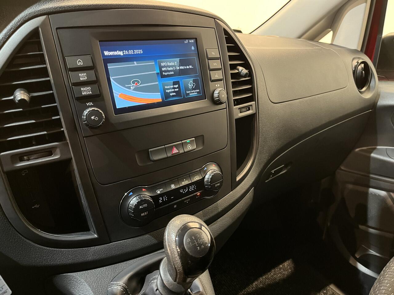 Mercedes-Benz VITO 110 CDI Lang / Euro 6 / Airco / CarPlay / Camera / Navigatie / Klep / 74.000 KM !!