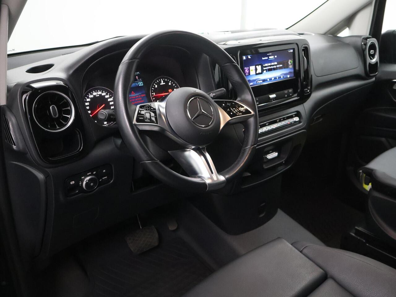 Mercedes-Benz VITO 119 CDI | Aut. | XL L3 | Pro | EDITION | DC | SCHUIFDEUR L+R | NAVIGATIE | PARKEERCAMERA | LEDEREN BEKLEDING | TREKHAAK | SPOILERPAKKET | LM VELGEN | STOELVERWARMING | DUBBELE CABINE | CERTIFIED