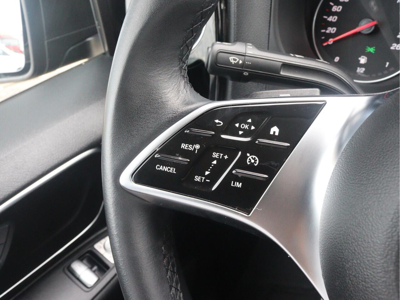 Mercedes-Benz VITO 114 CDI L2 Select | CLIMA/CAMERA/CRUISE/2.500KG AHW | Certified