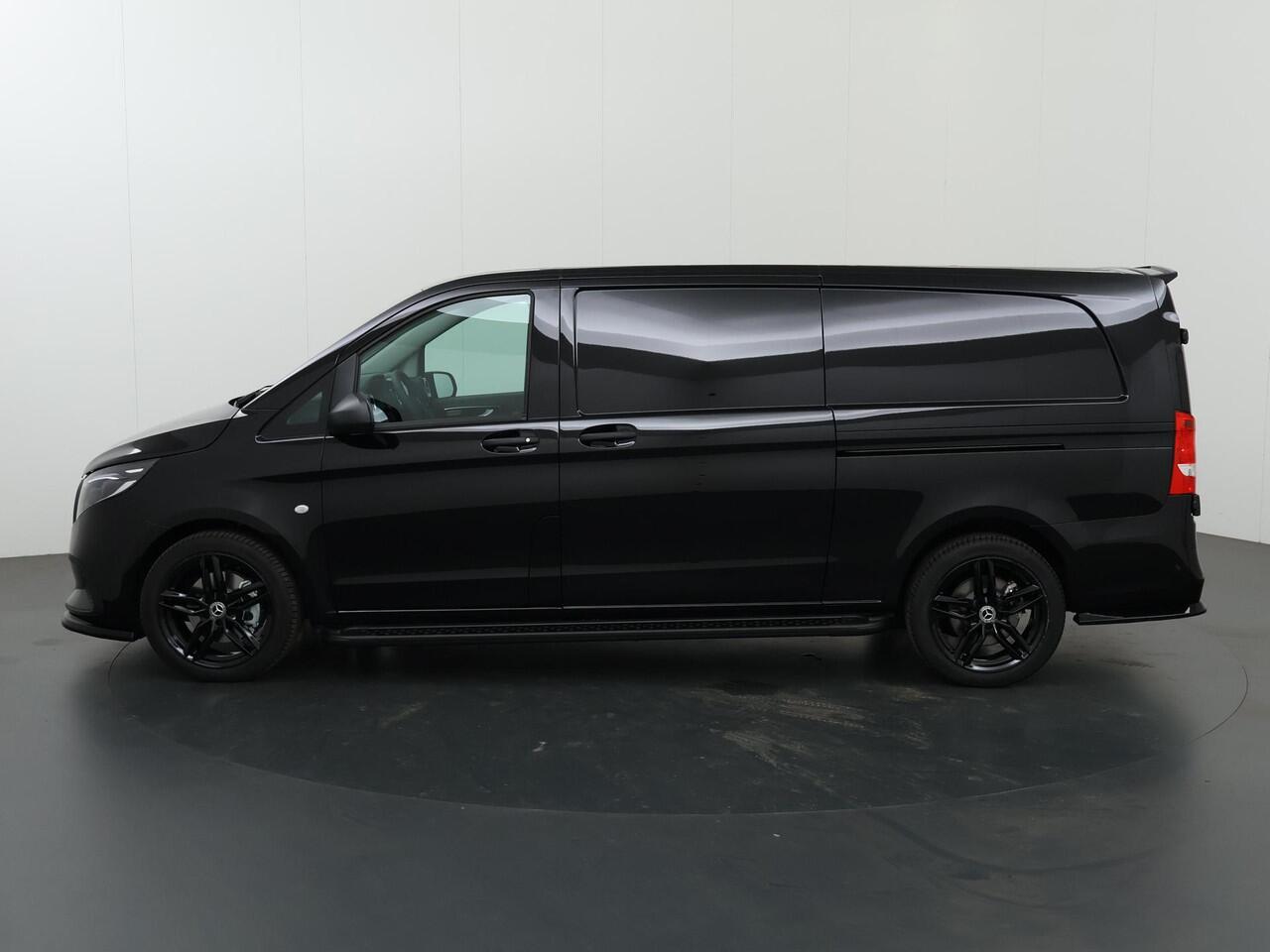 Mercedes-Benz VITO 116 CDI Aut. | L3 XL | Pro | EDITION | 19" Velgen | Spoilerpakket | Treeplanken | Automaat | Parkeercamera | Distronic Plus | Trekhaak 2500Kg | Dubbele schuifdeuren | Stoelverwarming | Certified