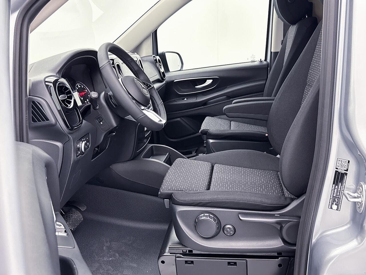 Mercedes-Benz VITO 119 CDI Pro 19" Lichtmetaal Sidebars Dubbele Schuifdeur Multibeam LED Trekhaak Achteruitrijcamera Betimmering