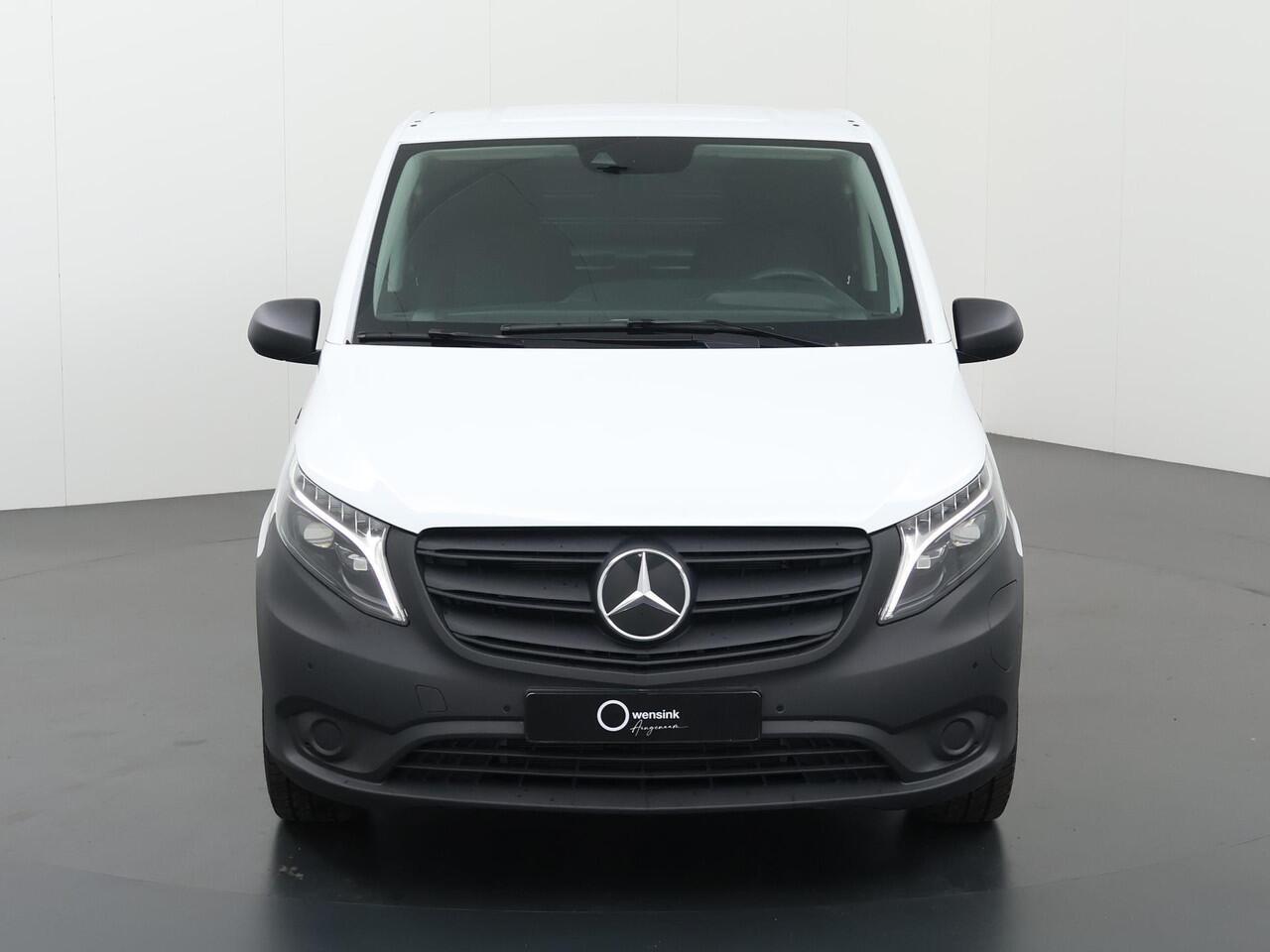 Mercedes-Benz VITO eVito Lang 66 kWh | Stoelverwarming | Navigatie | Achteruitrijcamera | Airco | LED Koplampen | Cruise Control |