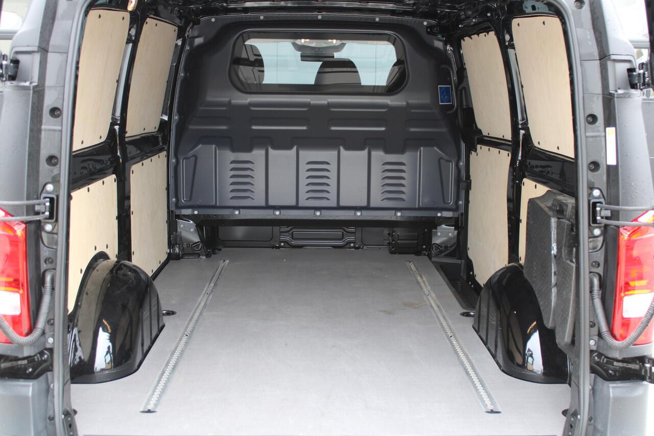 Mercedes-Benz VITO 114CDI L2 Pro - Distronic - 360 camera - Multibeam LED - Stoel&Stuurverwarming - Trekhaak 2500kg - Navigatie - Rijklaar