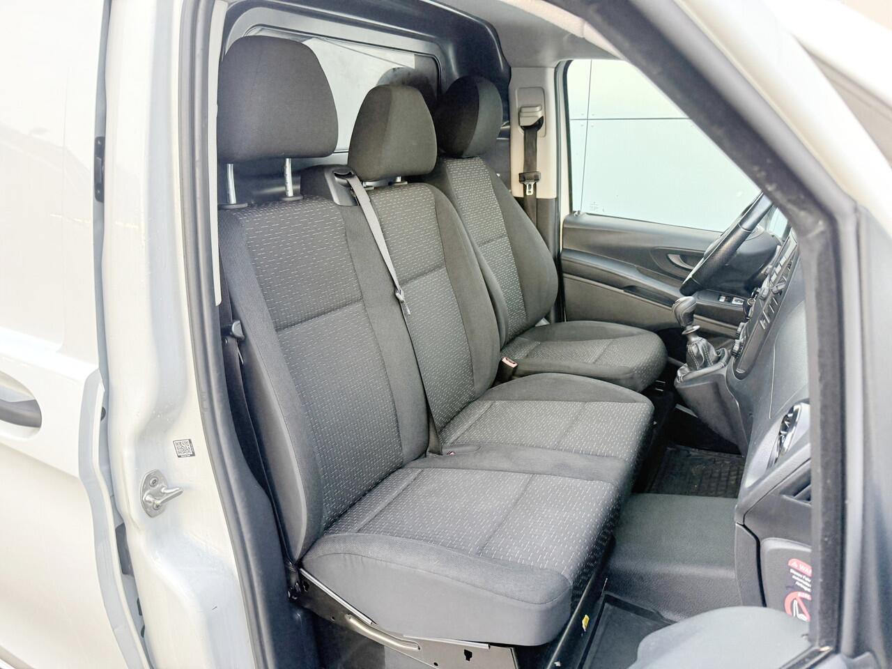 Mercedes-Benz VITO 116 1.9 CDI L2H1 Climate Control Cruise Control Camera Navigatie Stoelverwarming Parkeersensoren voor achter