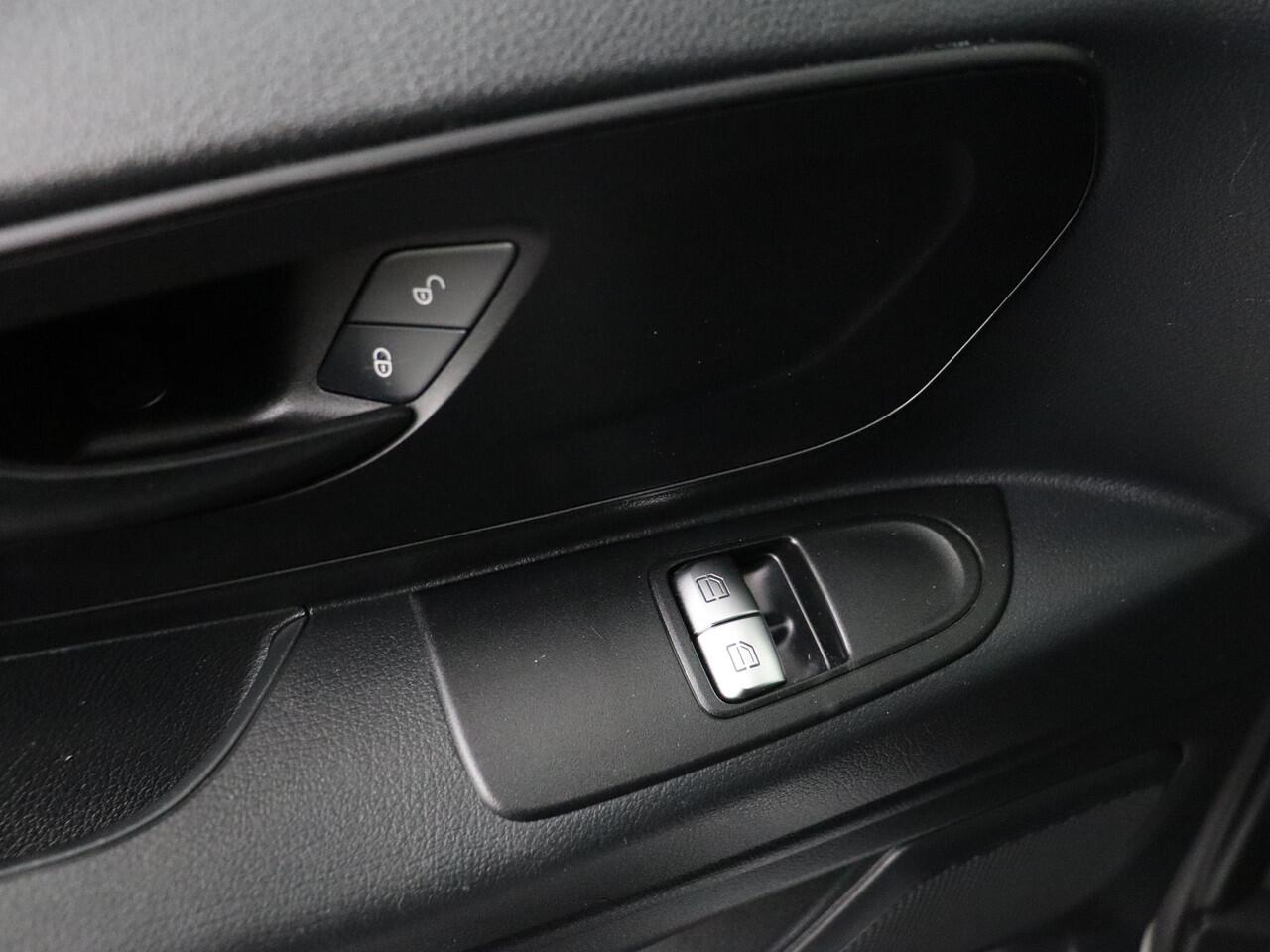 Mercedes-Benz VITO 114BlueTEC 7G-Tronic Automaat Personenbus | 9-Persoons | Extra Lang | Airco | Cruise | BPM vrij !!! | 2-2-2-3 Stoelopstelling