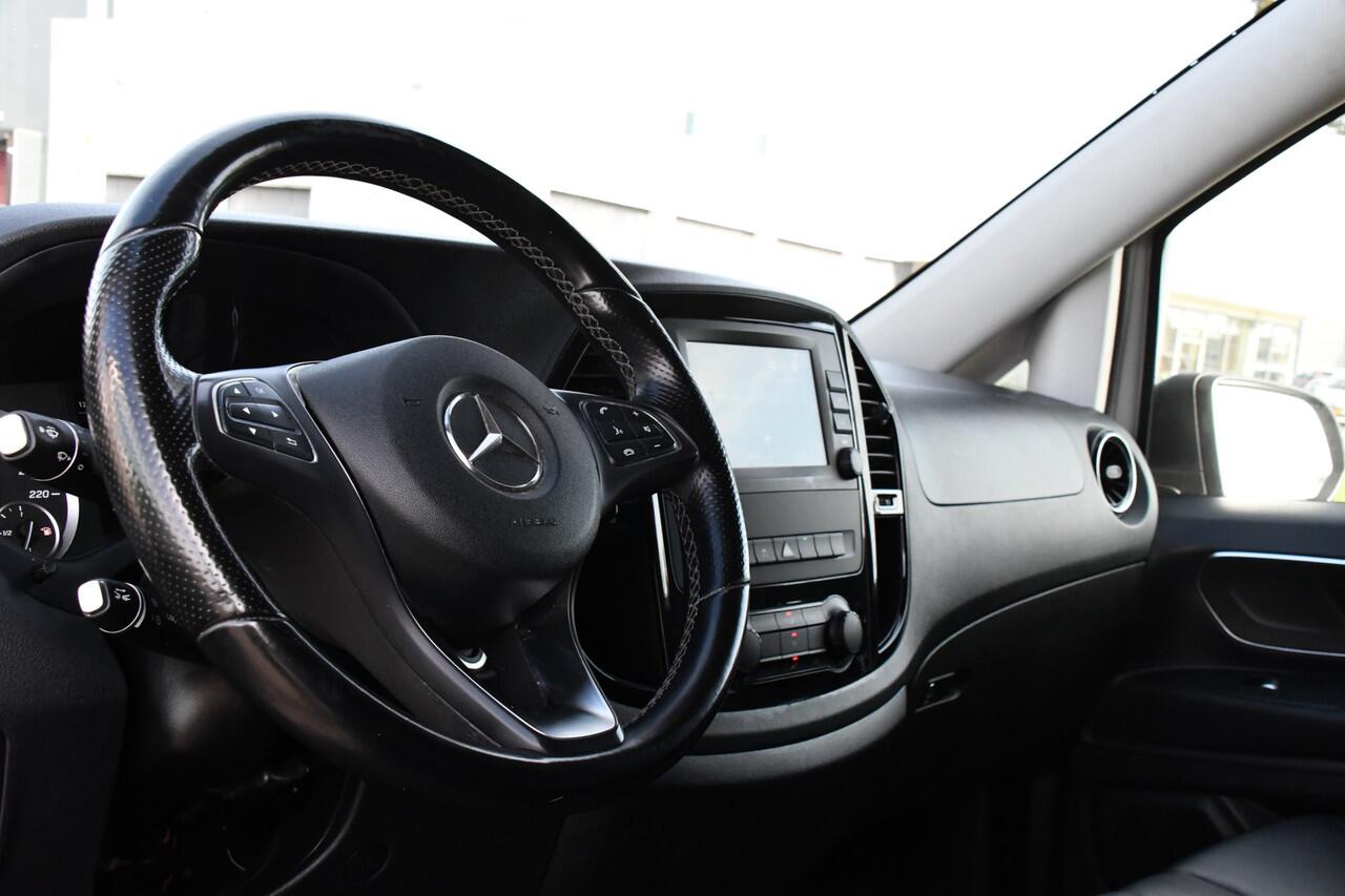 Mercedes-Benz VITO 119 CDI L2 AMG Edition Adaptieve Cruise, Camera, Carplay, LED, Stoelverwarming, Leder, Trekhaak, Multimedia, Uniek!