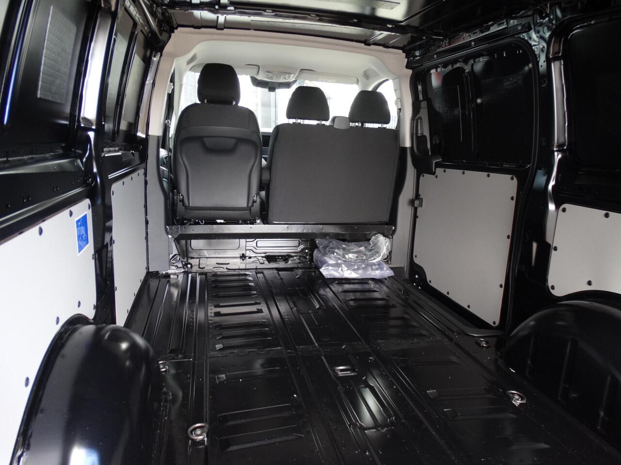 Mercedes-Benz VITO eVito 112 L2 60 kWh Mercedes-Benz eVito eVito 112 L2 66 kWh