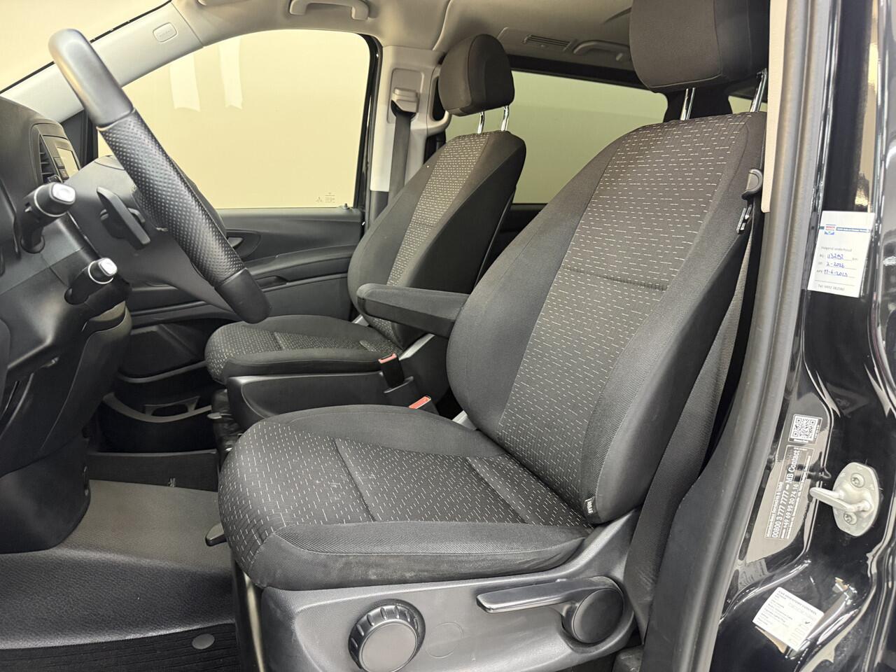 Mercedes-Benz VITO 116 CDI Lang DC Comfort, 164Pk, 2022, Dubbel Cabine, Parkeersensoren, Navigatie, Lichtmetalen velgen, Trekhaak, Achteruitrijcamera, Cruise control,