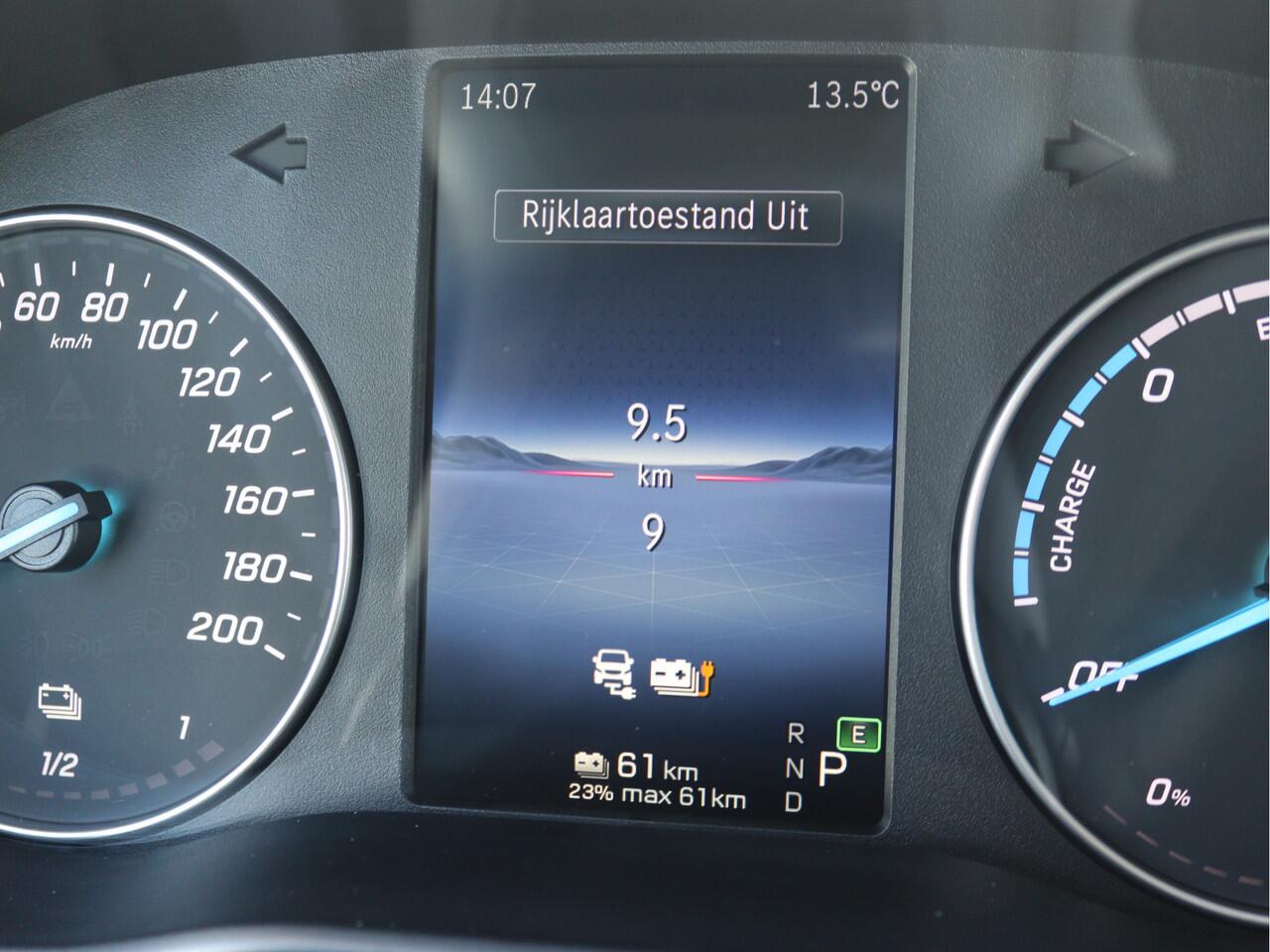 Mercedes-Benz VITO eVito Dubbel Cabine Lang 66 kWh