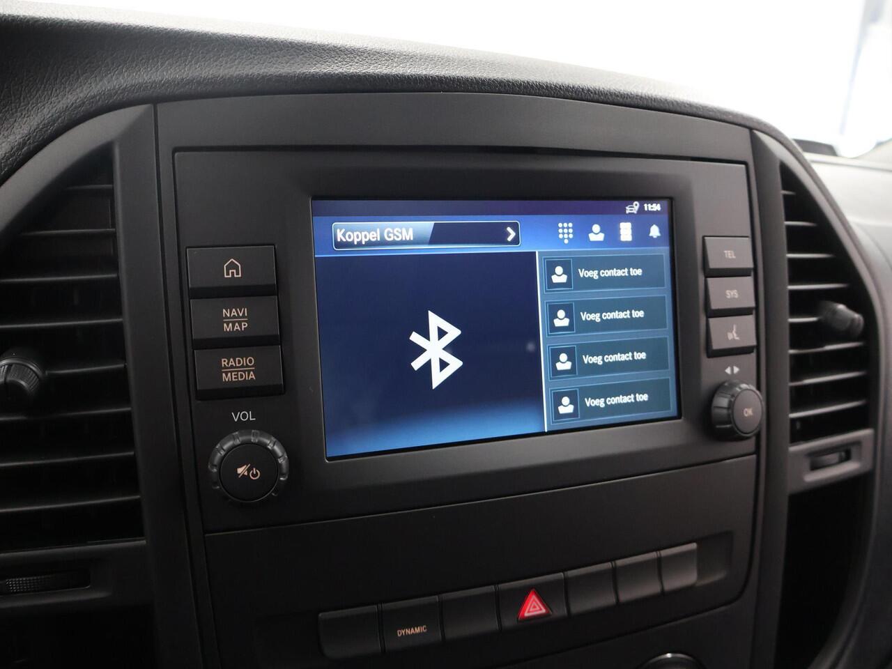 Mercedes-Benz VITO eVito Bestelwagen 66 kWh L2 | Navigatie | Airco | Bluetooth | Cruise control | Achterdeuren |