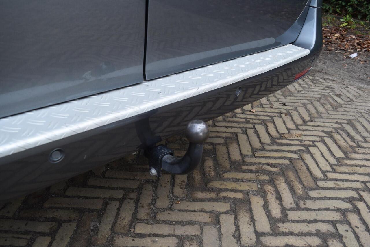 Mercedes-Benz VITO 114 CDI Lang | LED | Trekhaak | Navi | 19 inch