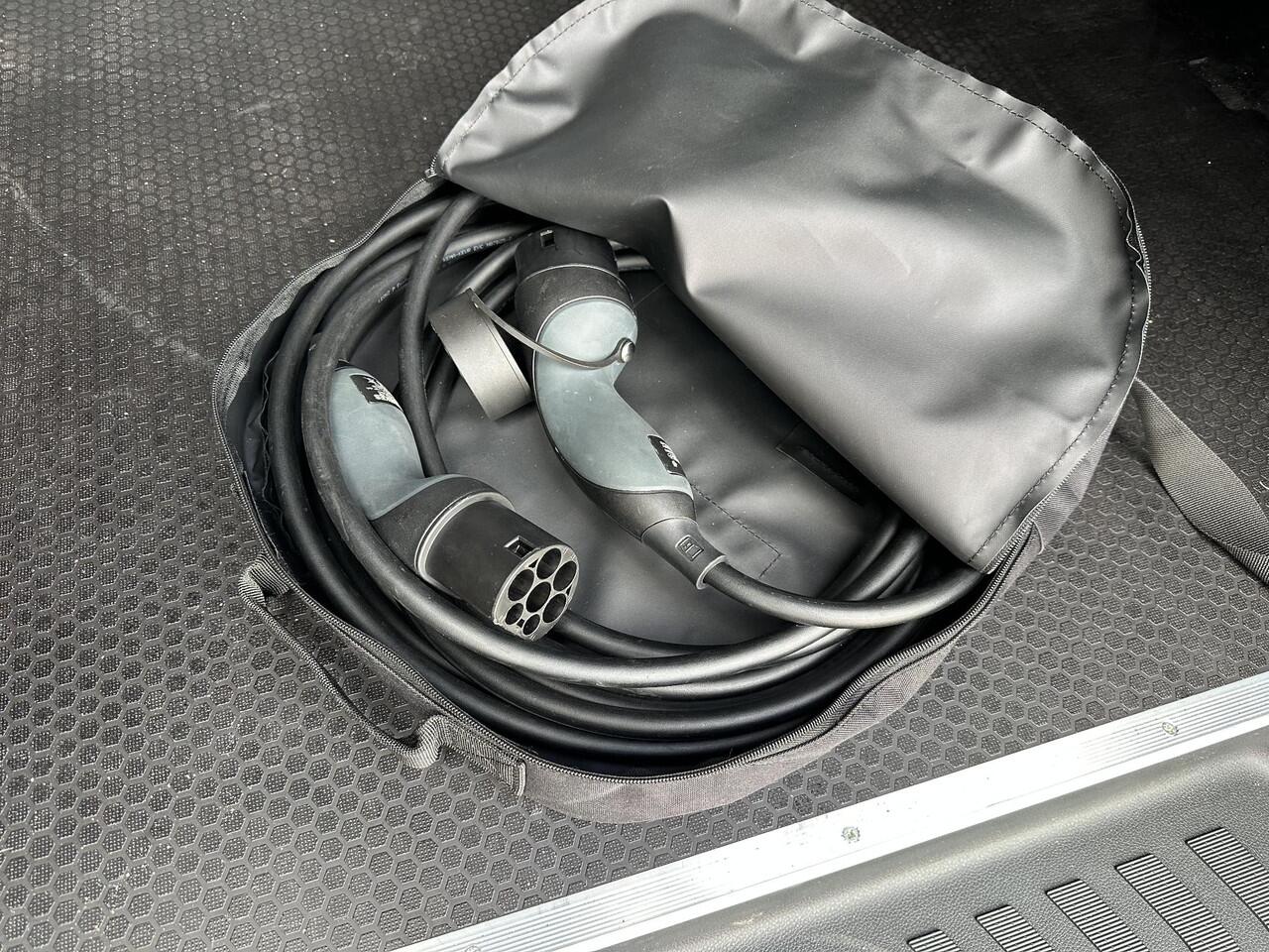 Mercedes-Benz VITO eVito 60kWh 100% Elektrisch 286km wltp