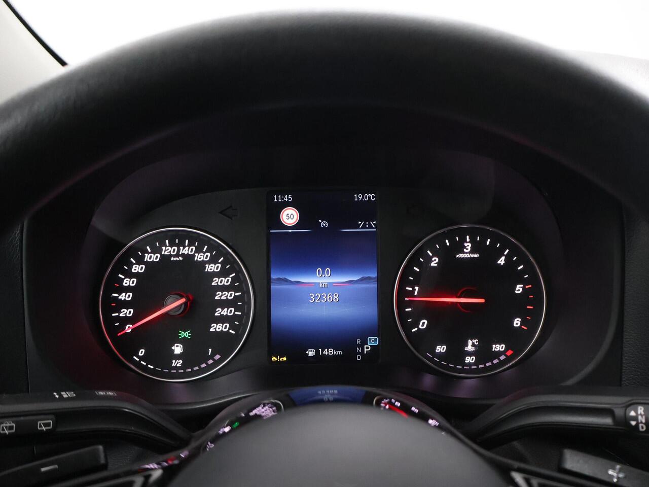 Mercedes-Benz VITO 116 CDI | Lang L2 | Pro | Navigatie | Parkeercamera | Stoelverwarming | Spiegelpakket | Achterdeuren met ruit | 3-zits | Dodehoekassistent | Certified