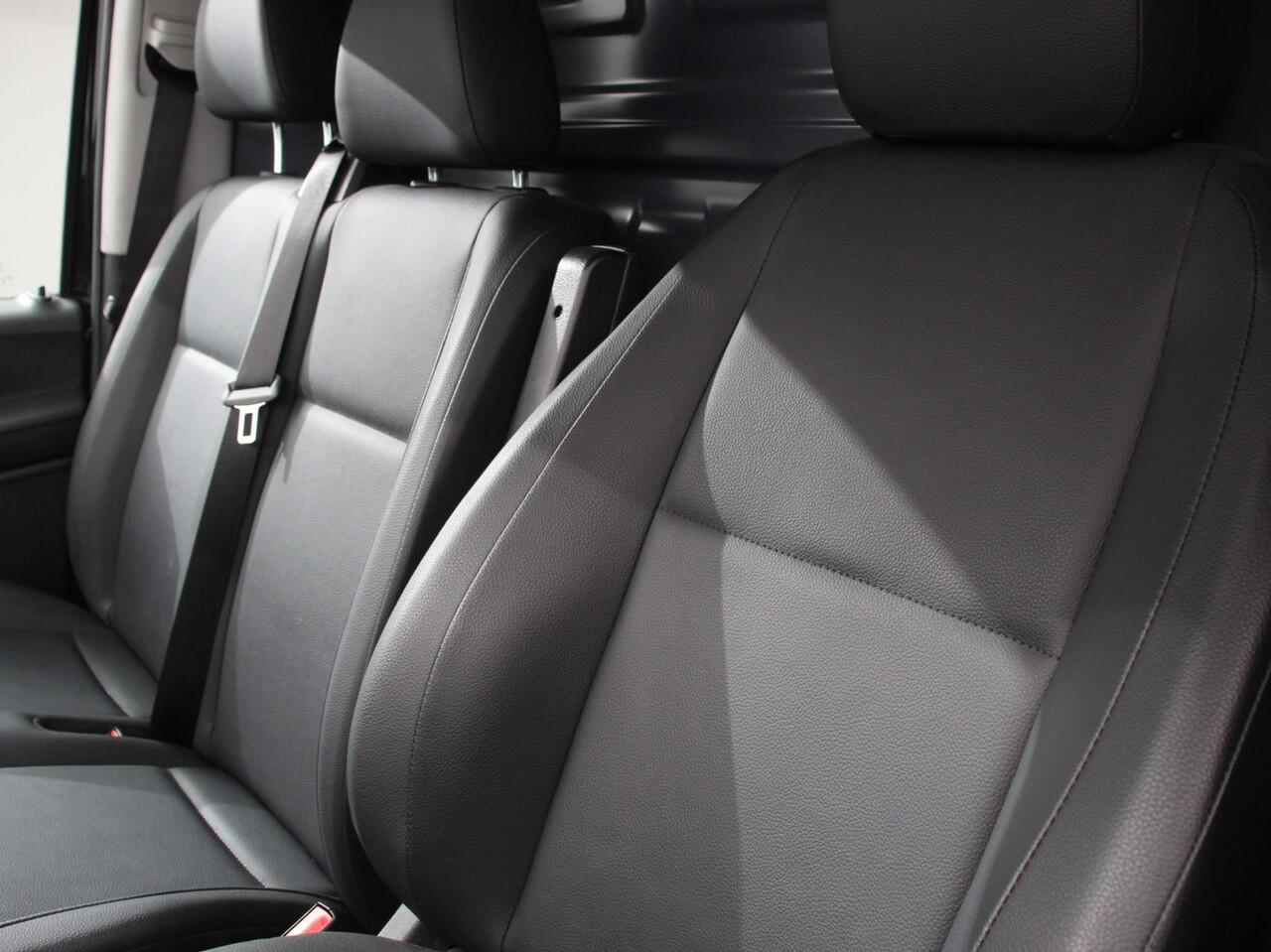 Mercedes-Benz VITO 119 CDI 190pk Automaat L2 Lang Navigatie Camera Apple Carplay Cruise control Trekhaak Leder Lichtmetalen Velgen