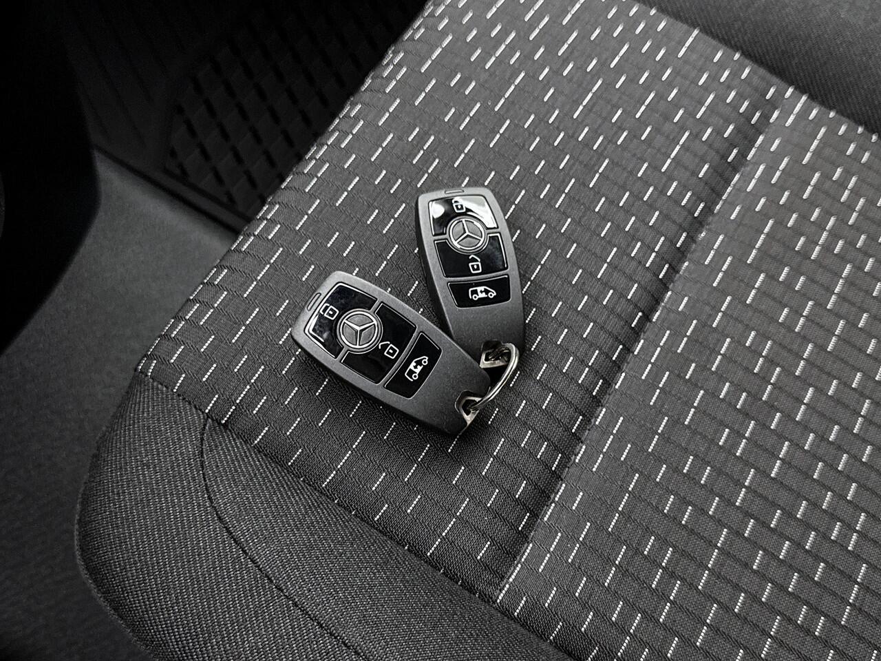 Mercedes-Benz VITO 116 CDI L2 Pro Navigatie Parkeerpakket Stoelverwarming Achteruitrijcamera Betimmering Cruise Control