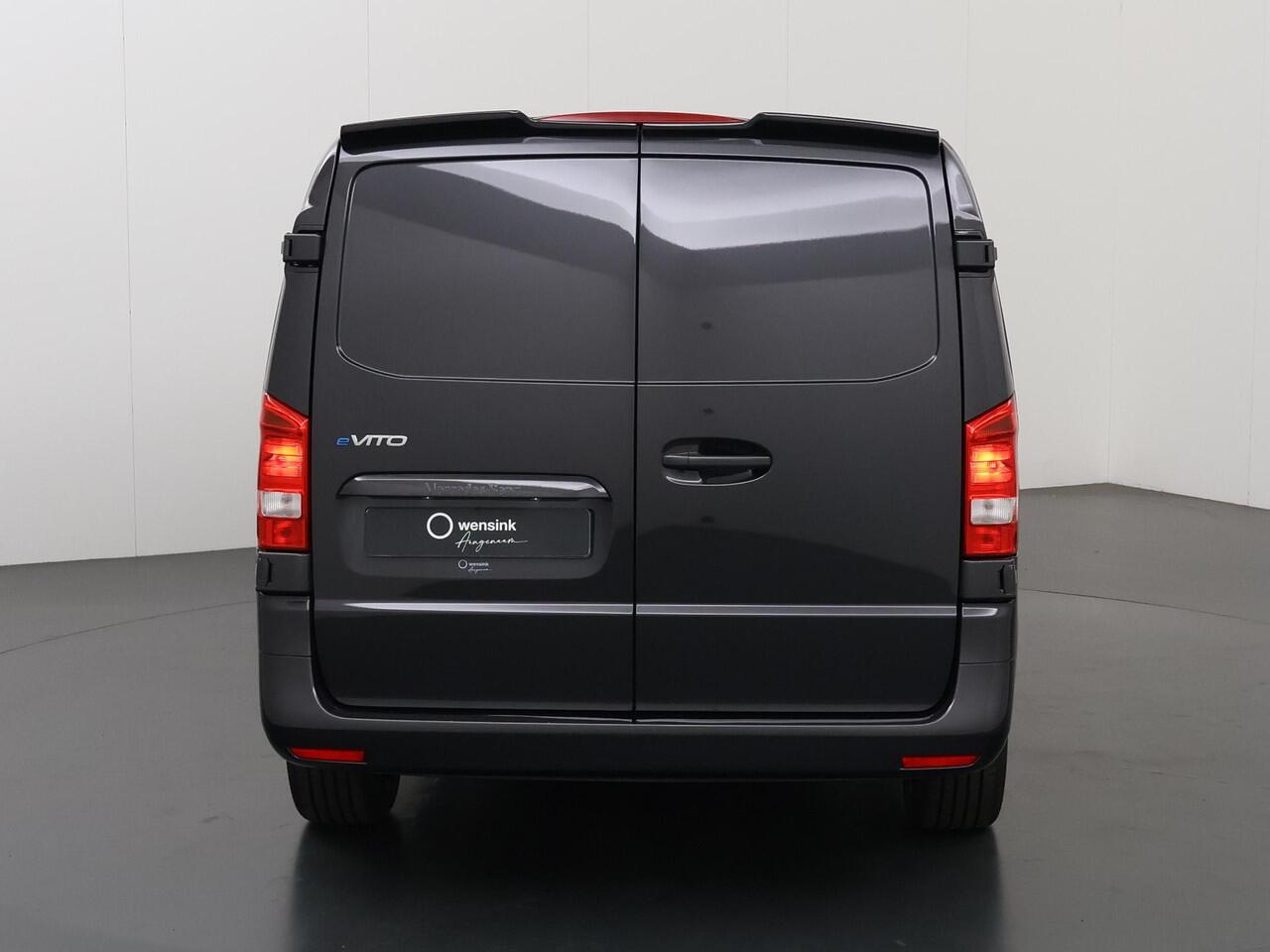 Mercedes-Benz VITO eVito 66 kWh LONG RANGE L3 | Edition | Styling Pakket | Navigatie | Cruise Control | Led Koplampen | Metallic | NIEUW!