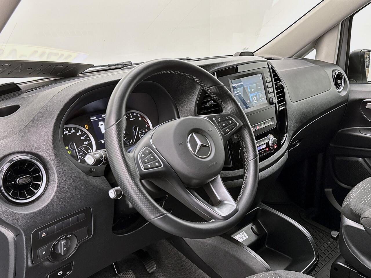 Mercedes-Benz VITO 114 CDI Extra Lang DC *LBW-Edition* Dubbele Cabine Led 19 Inch Lichtmetaal Trekhaak Achteruitrijcamera Apple Carplay/Android Auto