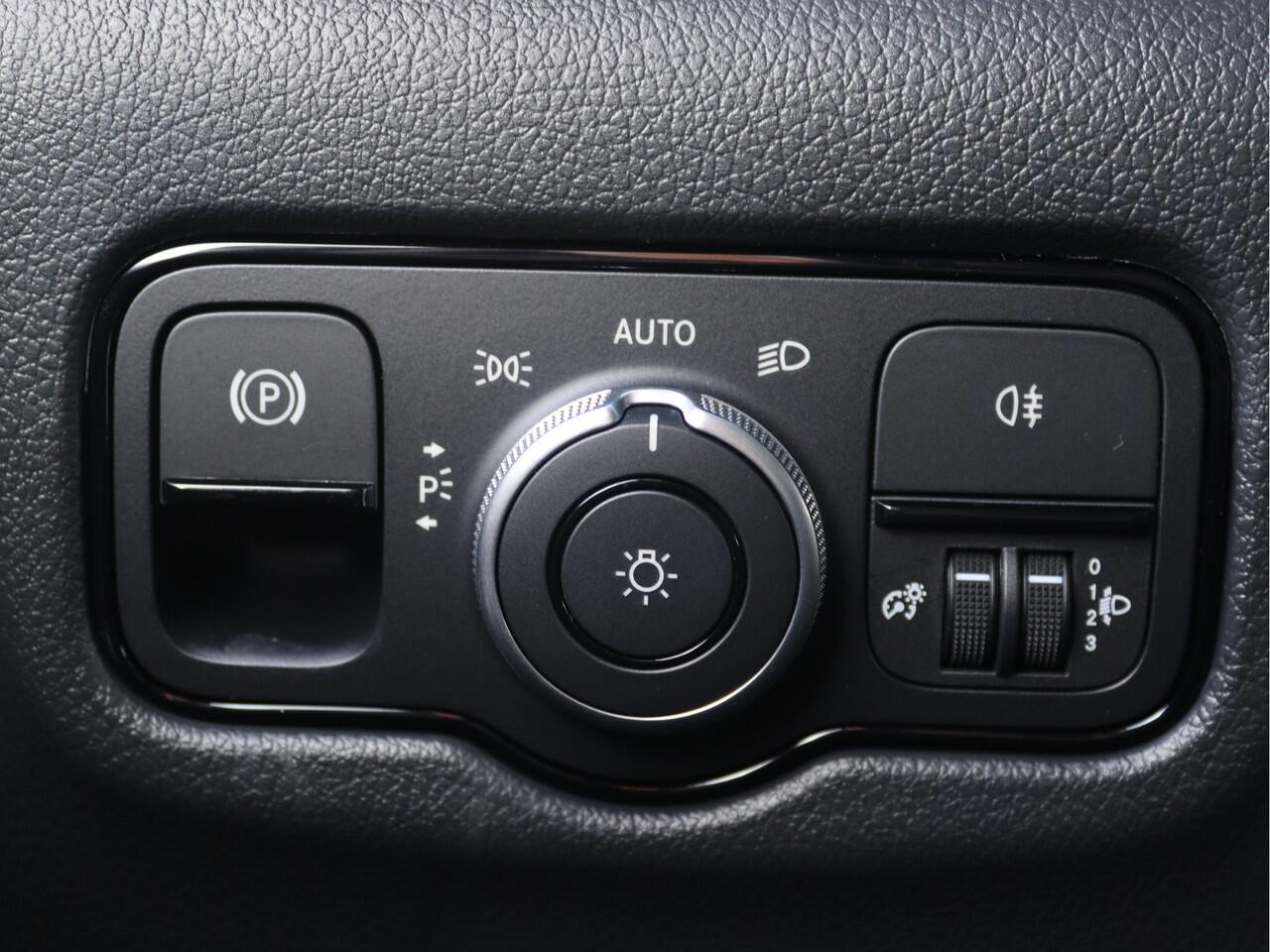 Mercedes-Benz VITO eVito 112 Lang 66 kWh